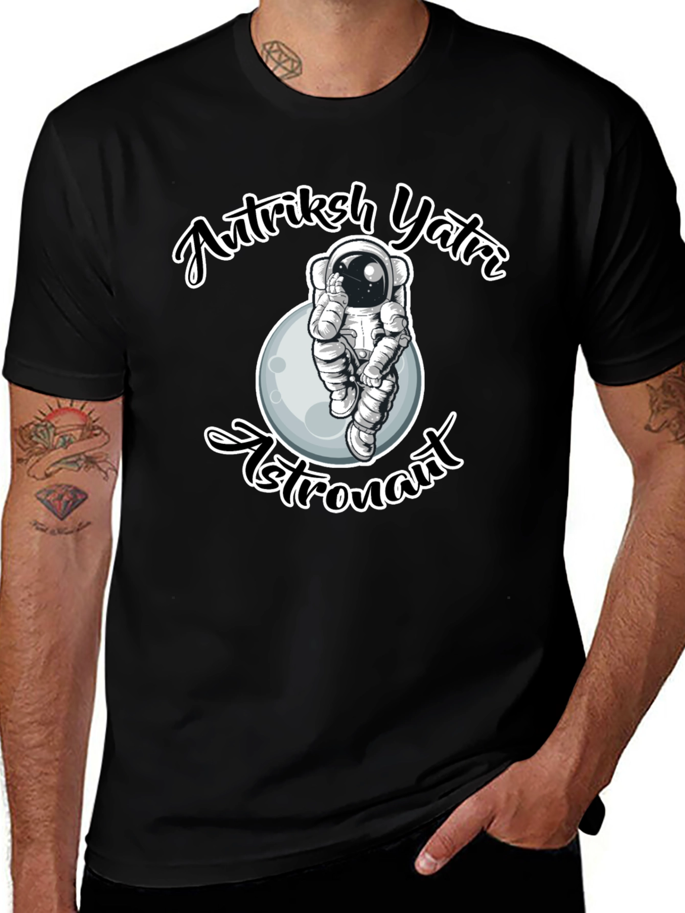 Variant 2 of Astronaut T-Shirt - Space Traveler
