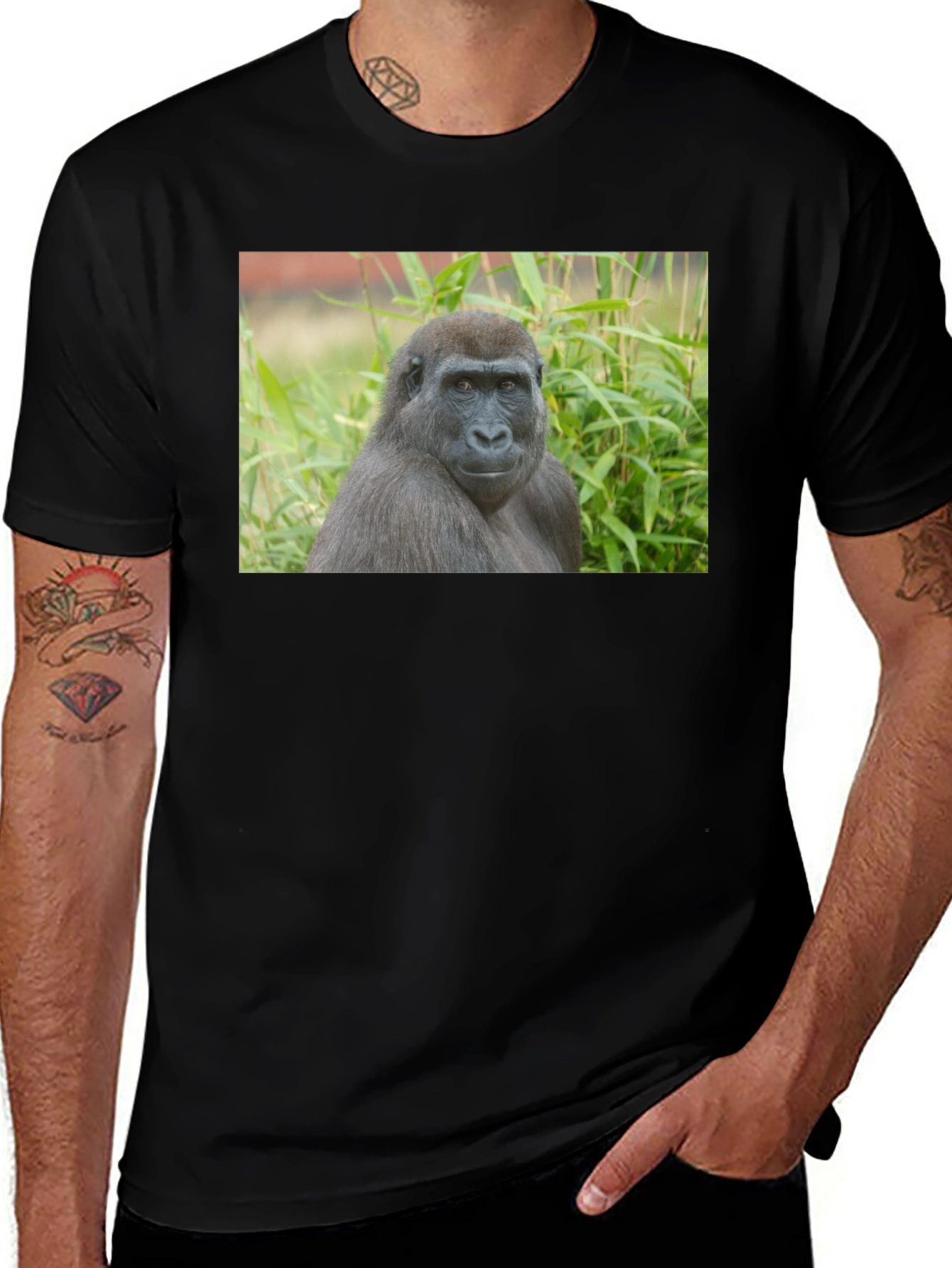 Variant 30 of Gorilla Graphic Black T-Shirt