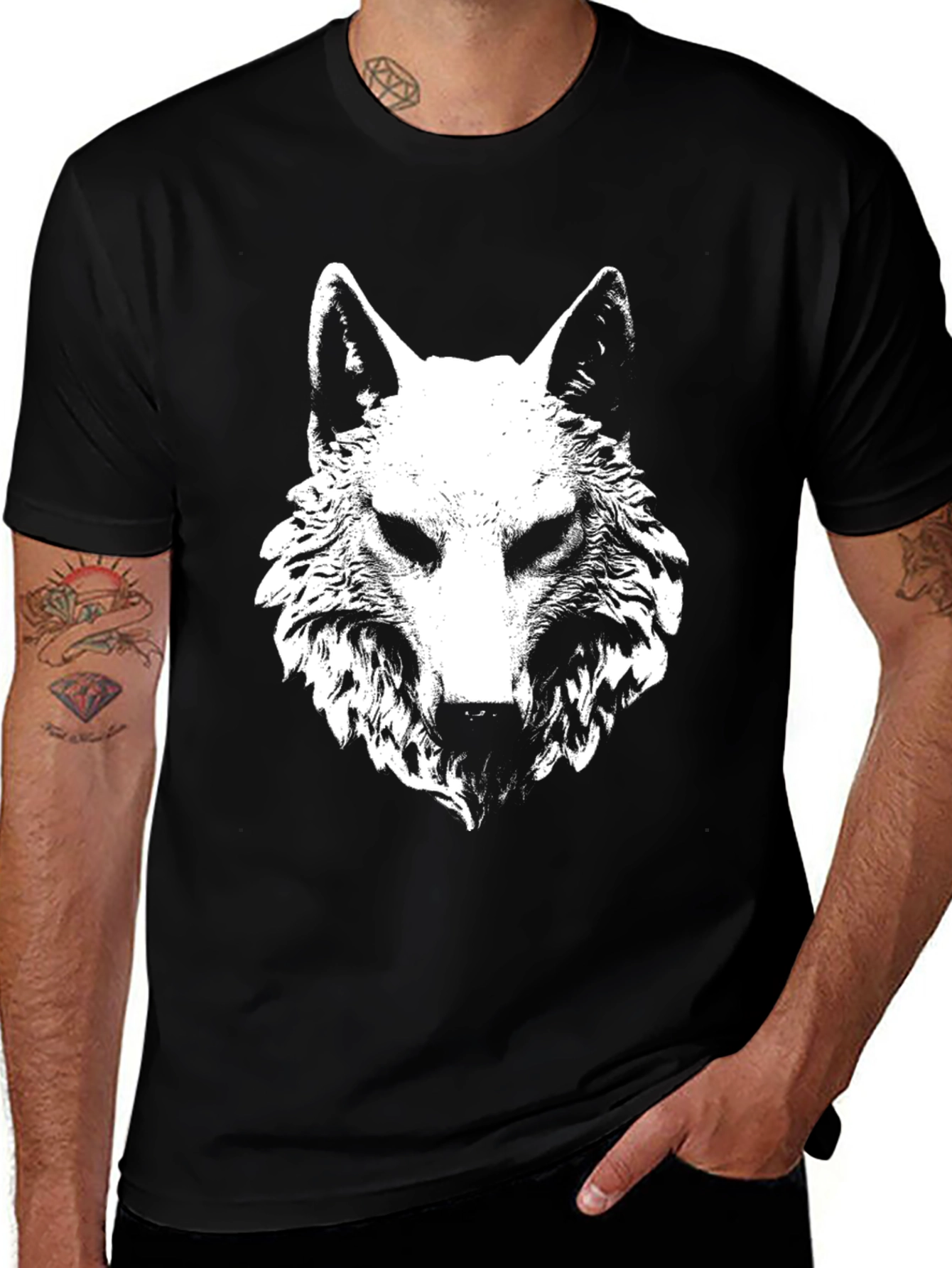 Variant 15 of Black Wolf Graphic T-Shirt