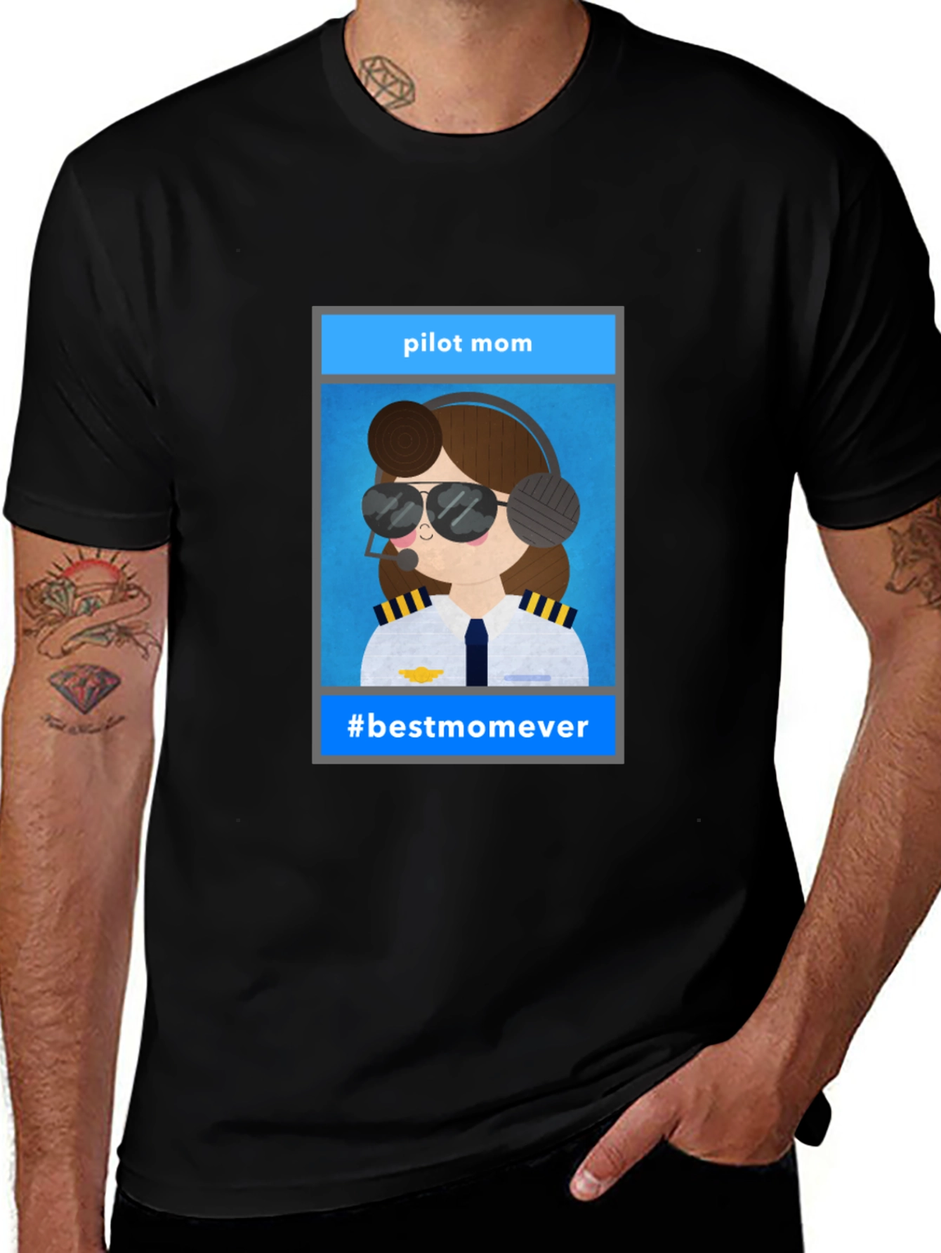 Variant 30 of Pilot Mom Graphic Tee - #bestmomever