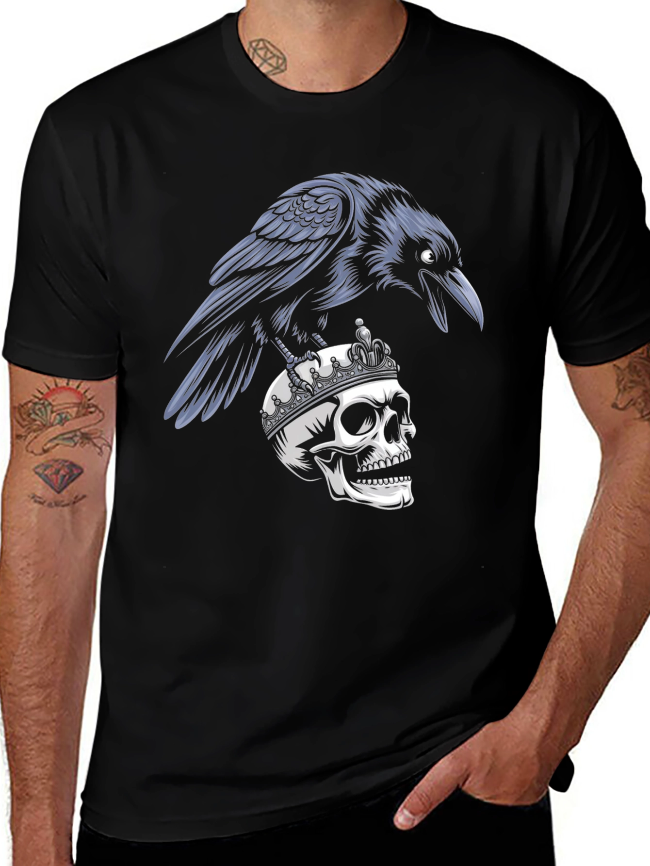 Variant 26 of Raven on Skull T-Shirt - Gothic Style Black Tee