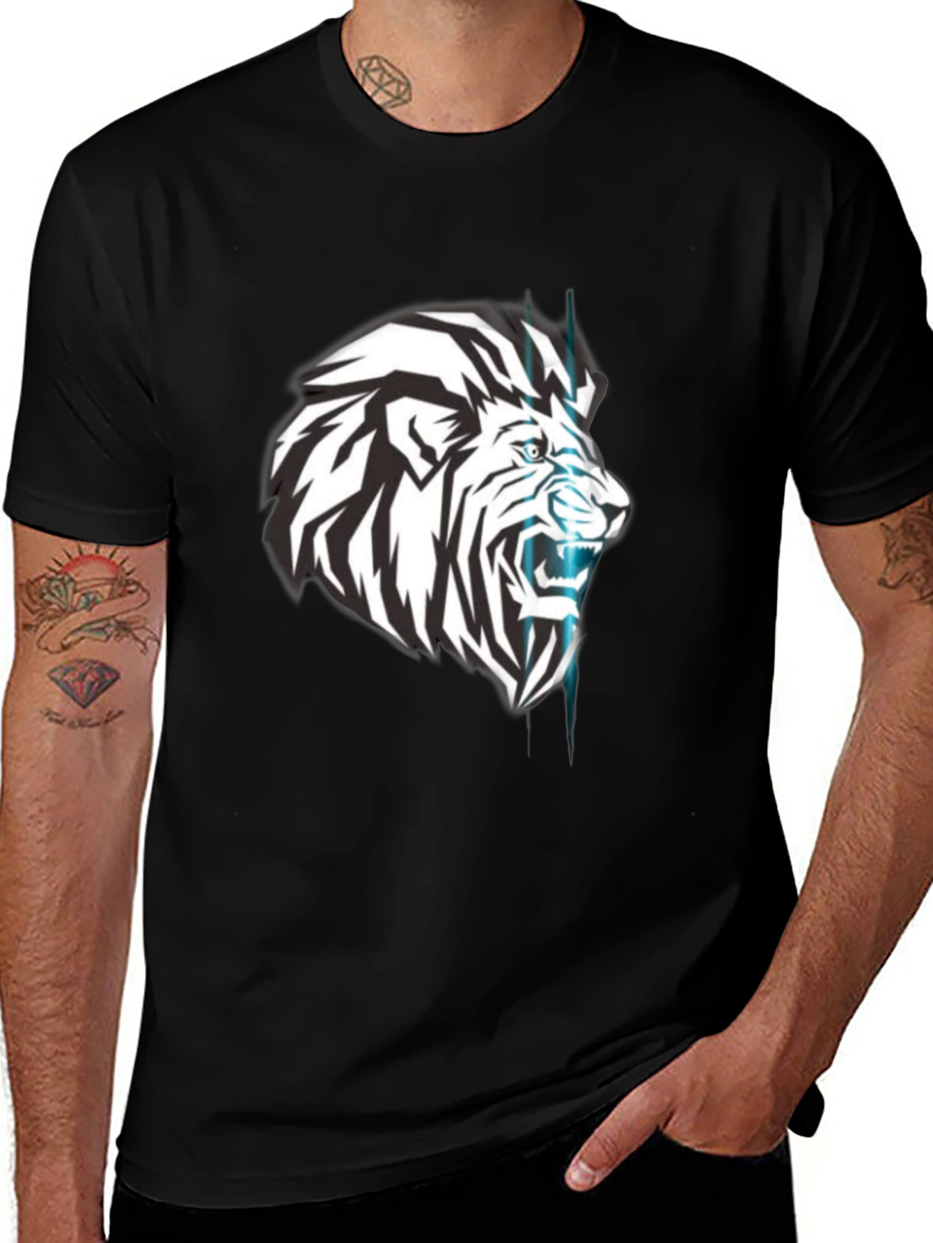 Variant 4 of Lion Graphic Print Black T-Shirt