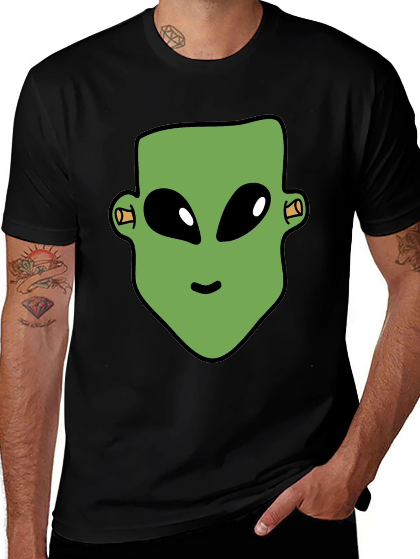 Variant 29 of Alien Head Graphic Print Black T-Shirt