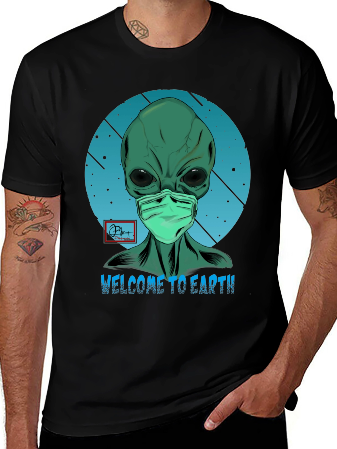 Variant 7 of Welcome Alien T-Shirt - Funny Graphic Tee