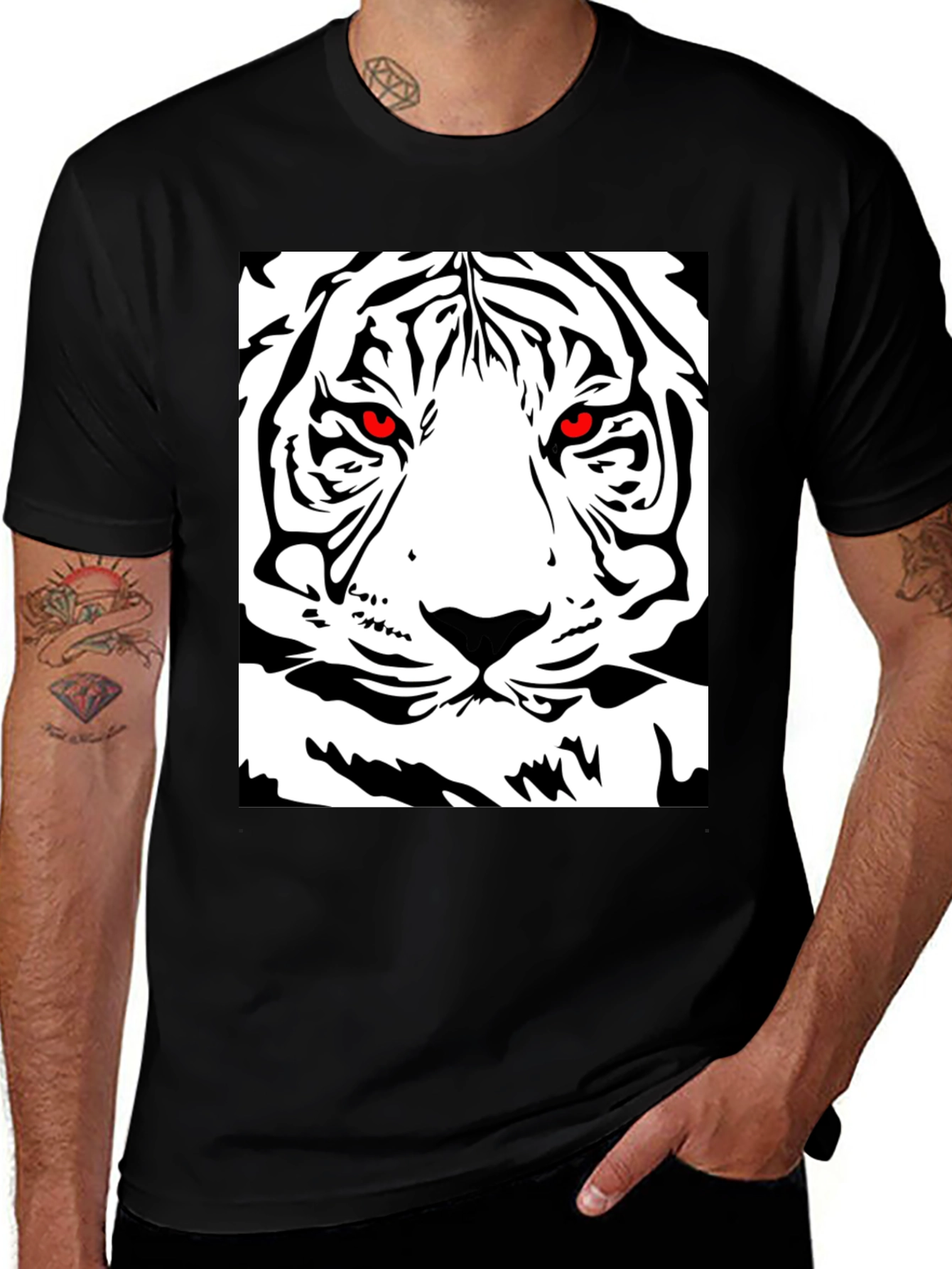 Variant 20 of Tiger Graphic Tee - Bold Black T-Shirt