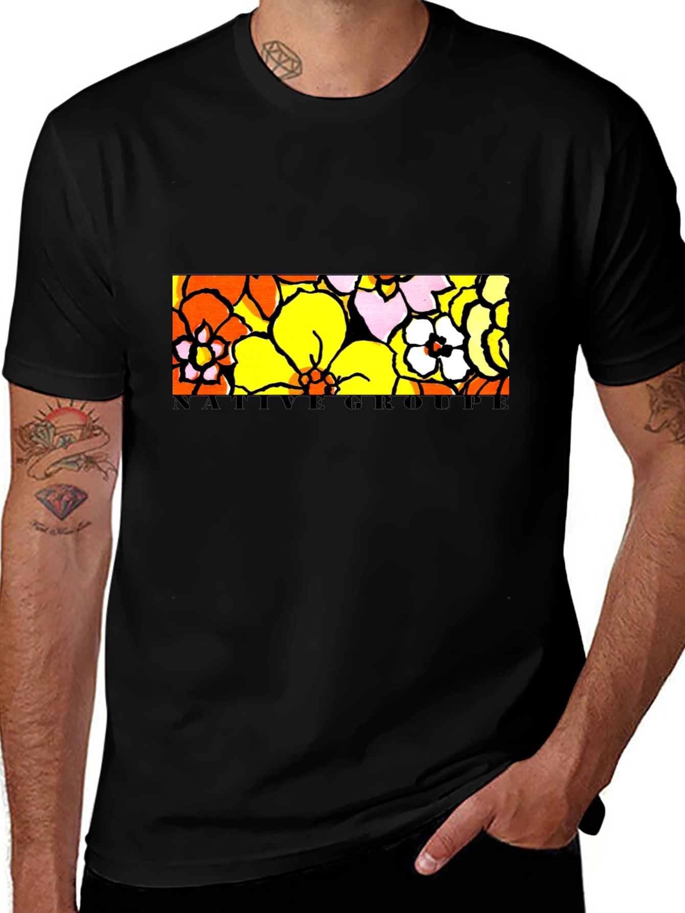 Variant 28 of Native Groupe Floral Print Black T-Shirt