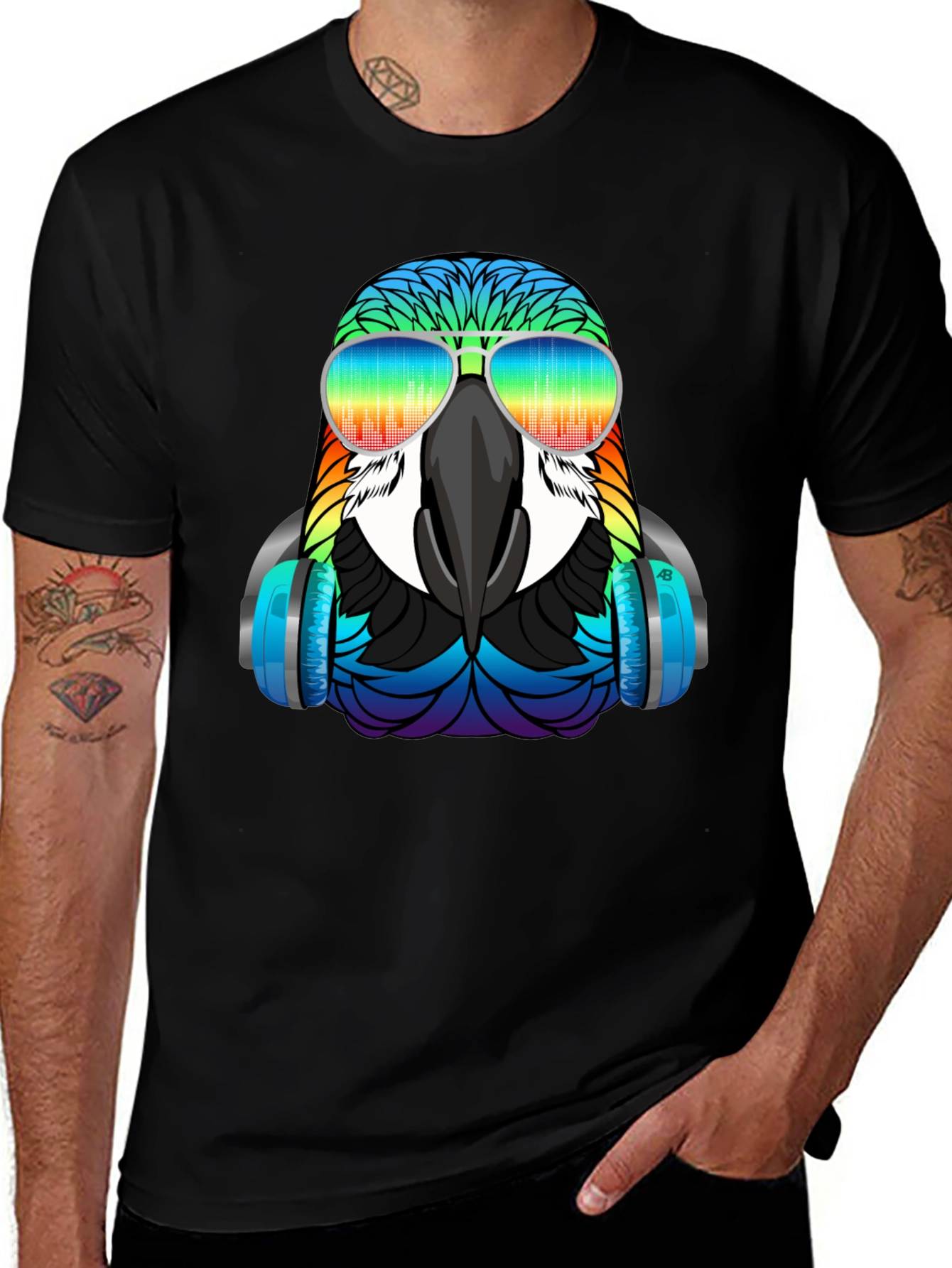 Variant 3 of Cool Parrot Graphic T-Shirt