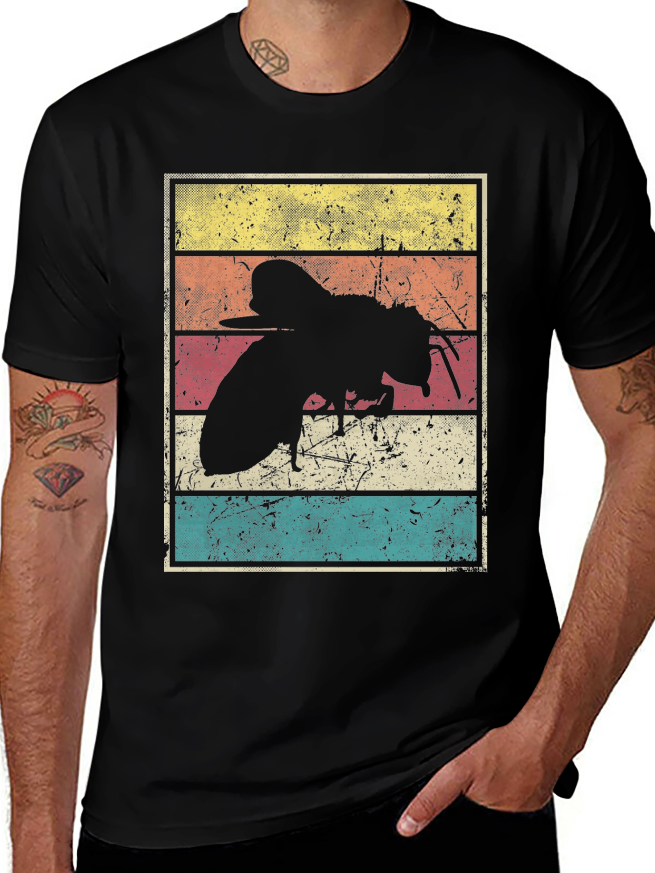 Retro Bee Graphic T-Shirt - Vintage Style