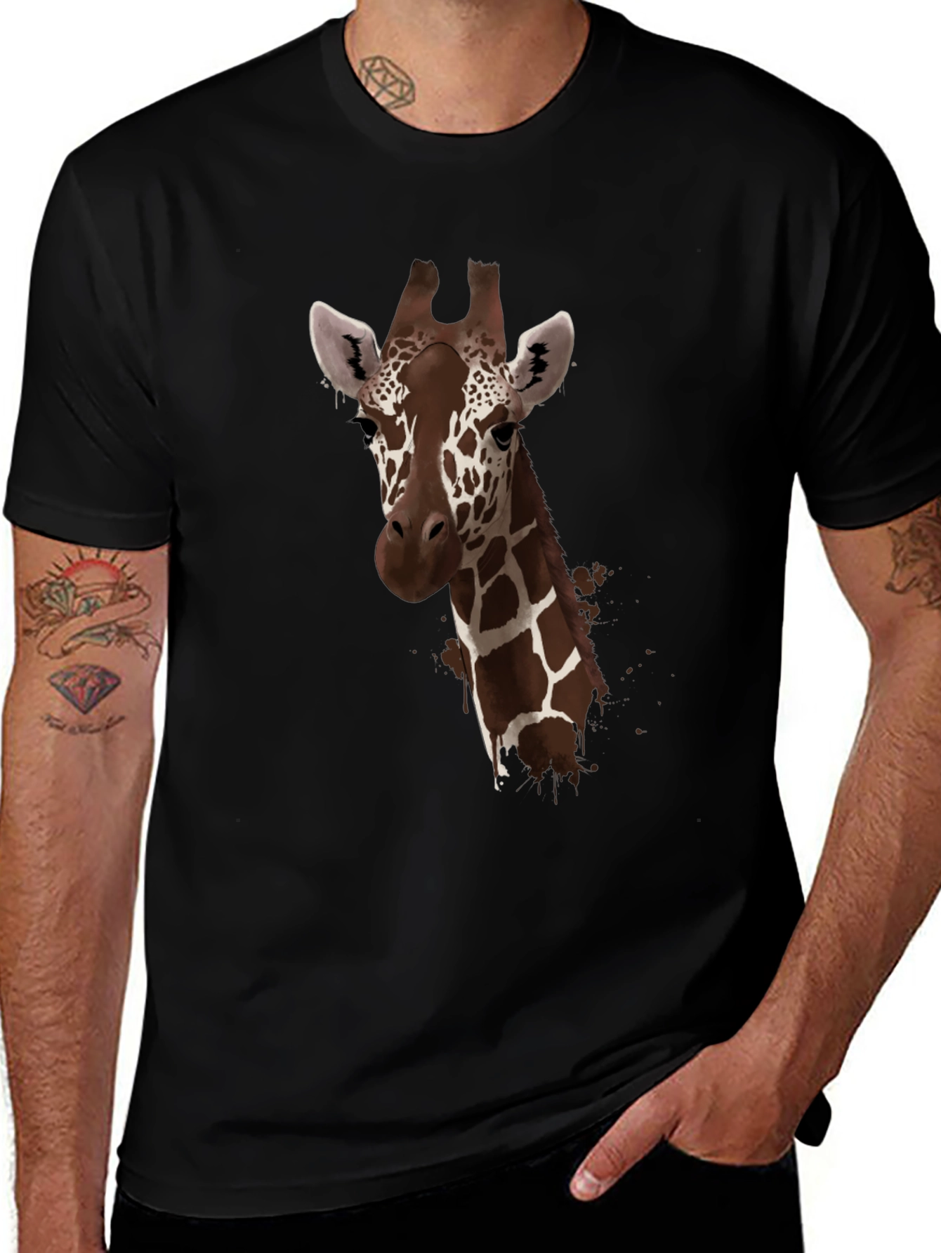 Black Giraffe Print Black T-Shirt - Stylish Animal Design main image