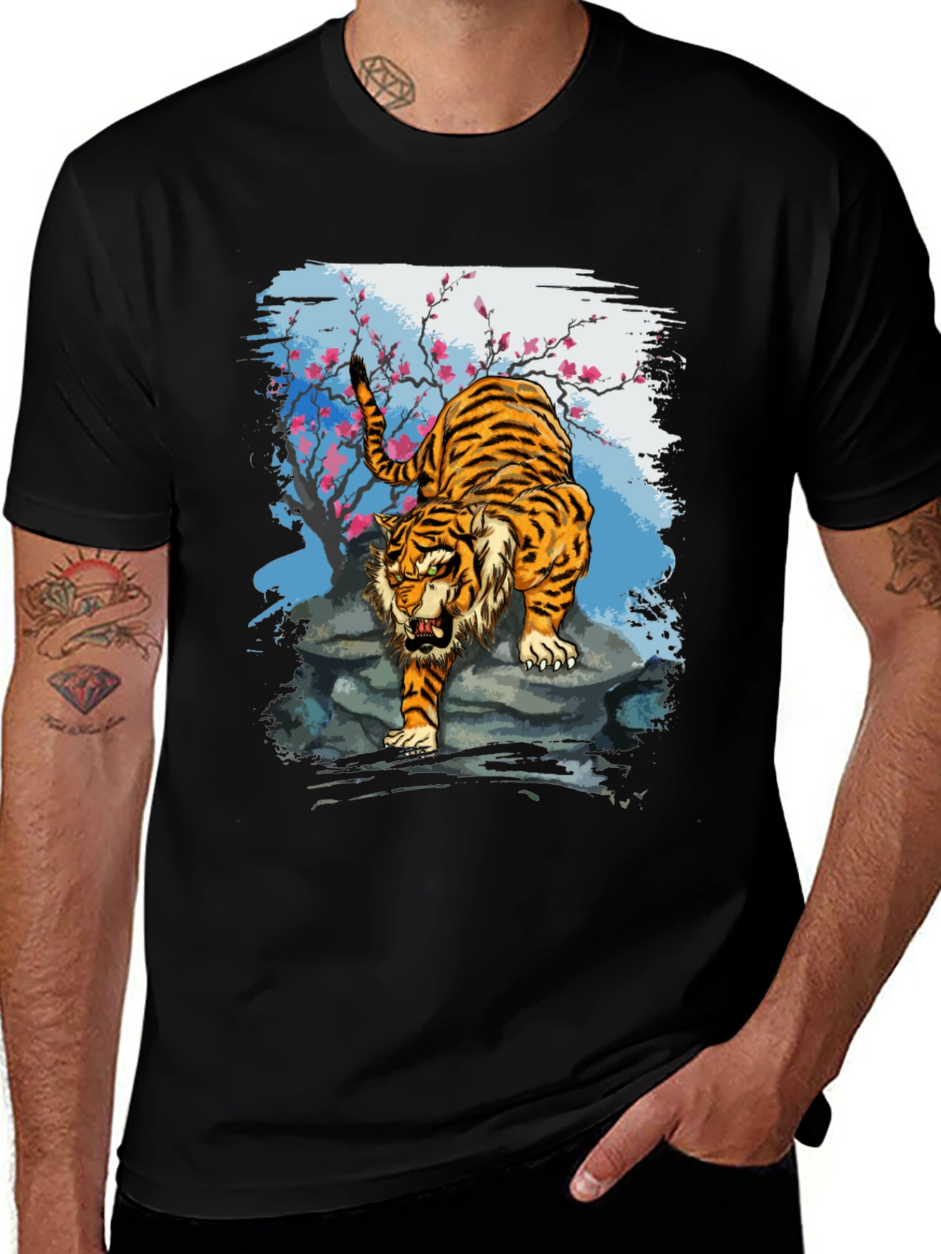 Variant 15 of Tiger Graphic T-Shirt