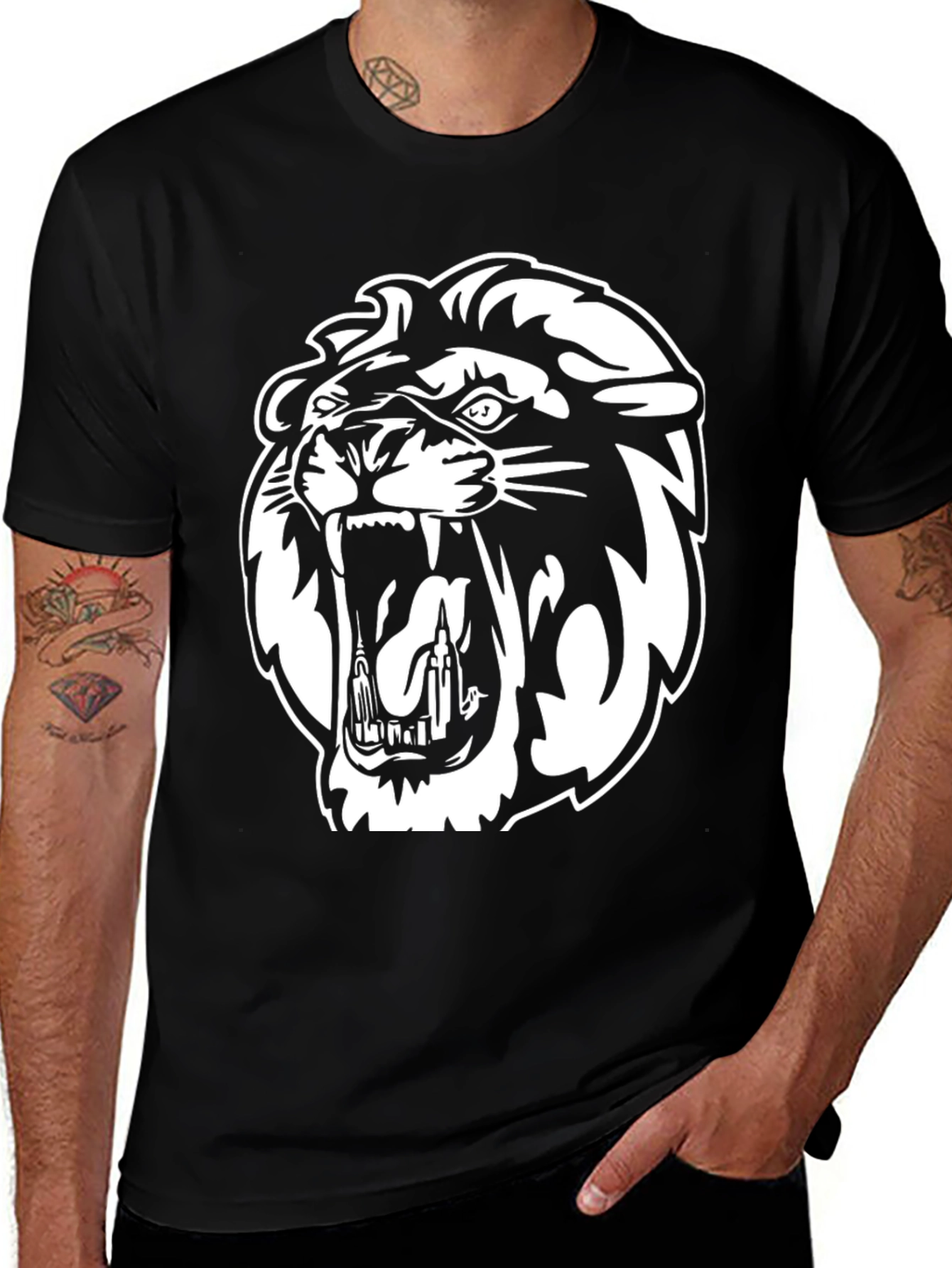 Variant 5 of Lion Graphic Print Black T-Shirt