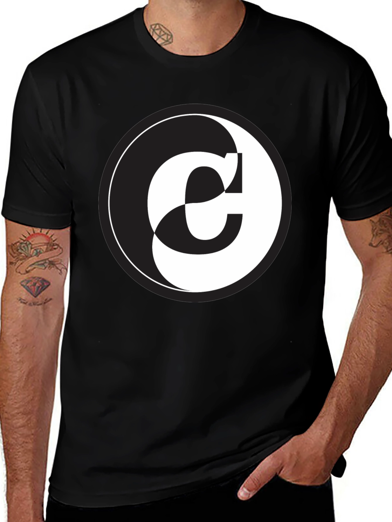 Variant 11 of Yin Yang C Letter Graphic Black T-Shirt