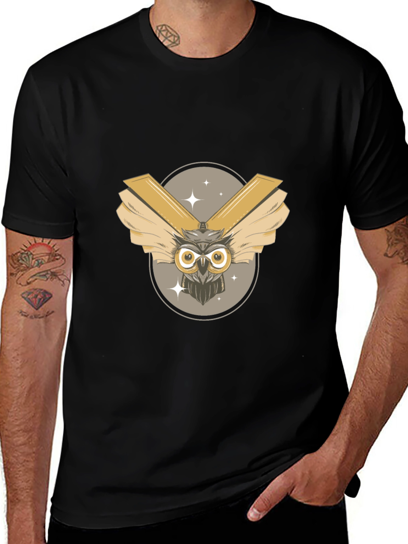 Variant 15 of Owl Graphic Print Black T-Shirt
