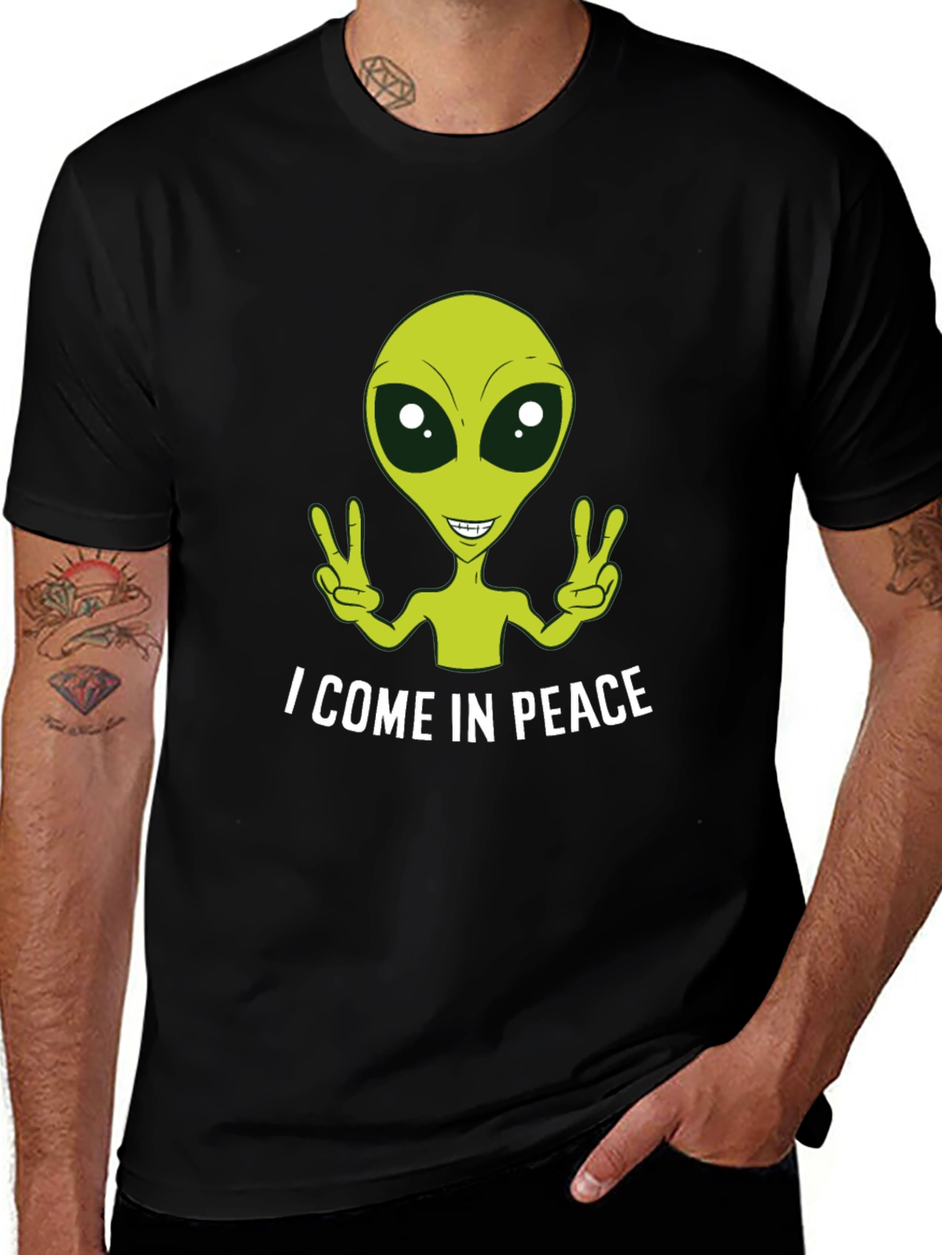 Variant 19 of Peace Alien Graphic T-Shirt