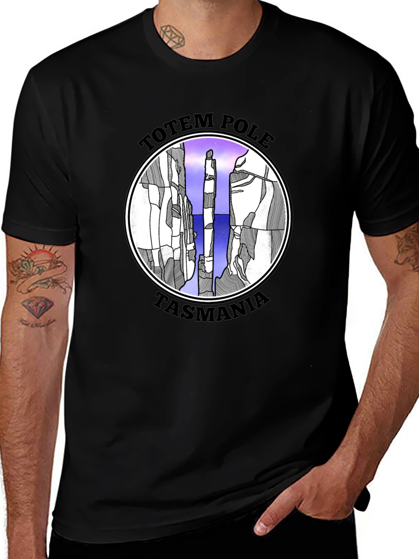 Variant 29 of Totem Pole Tasmania Graphic T-Shirt