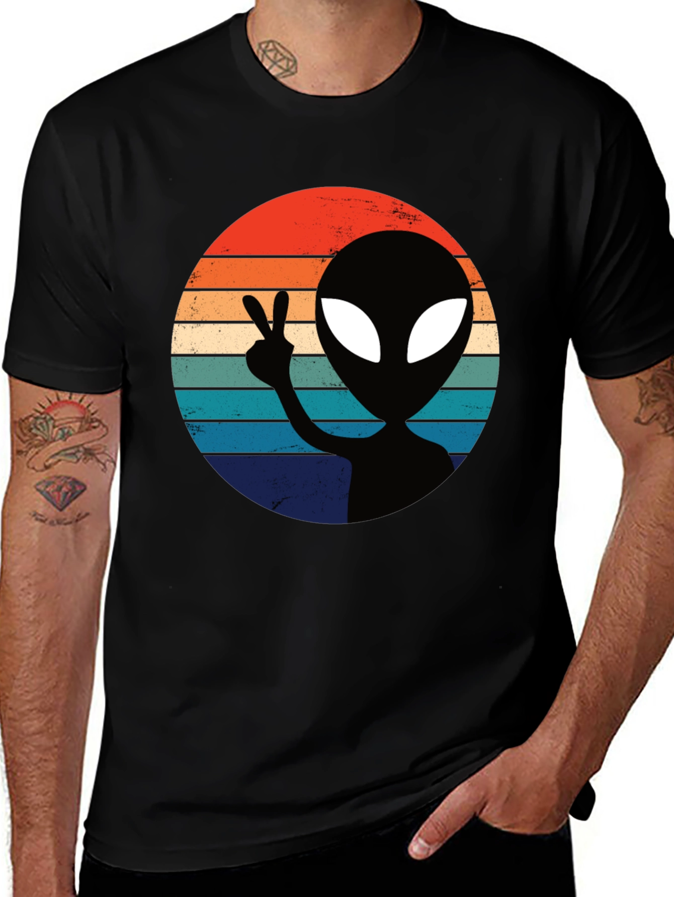 Variant 28 of Retro Alien Peace Sign T-Shirt
