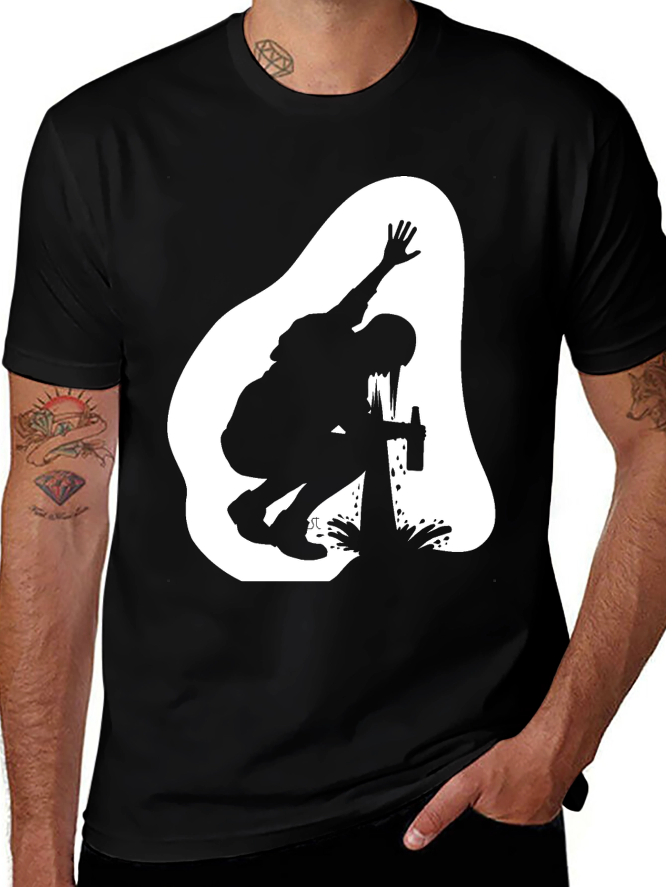 Variant 10 of Silhouette Graphic T-Shirt - Black