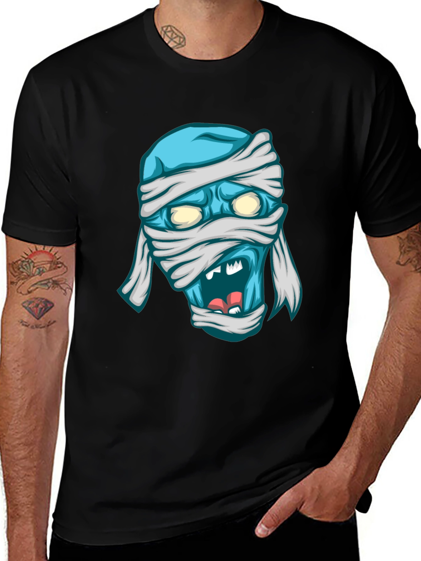 Variant 26 of Mummy Graphic Black T-Shirt