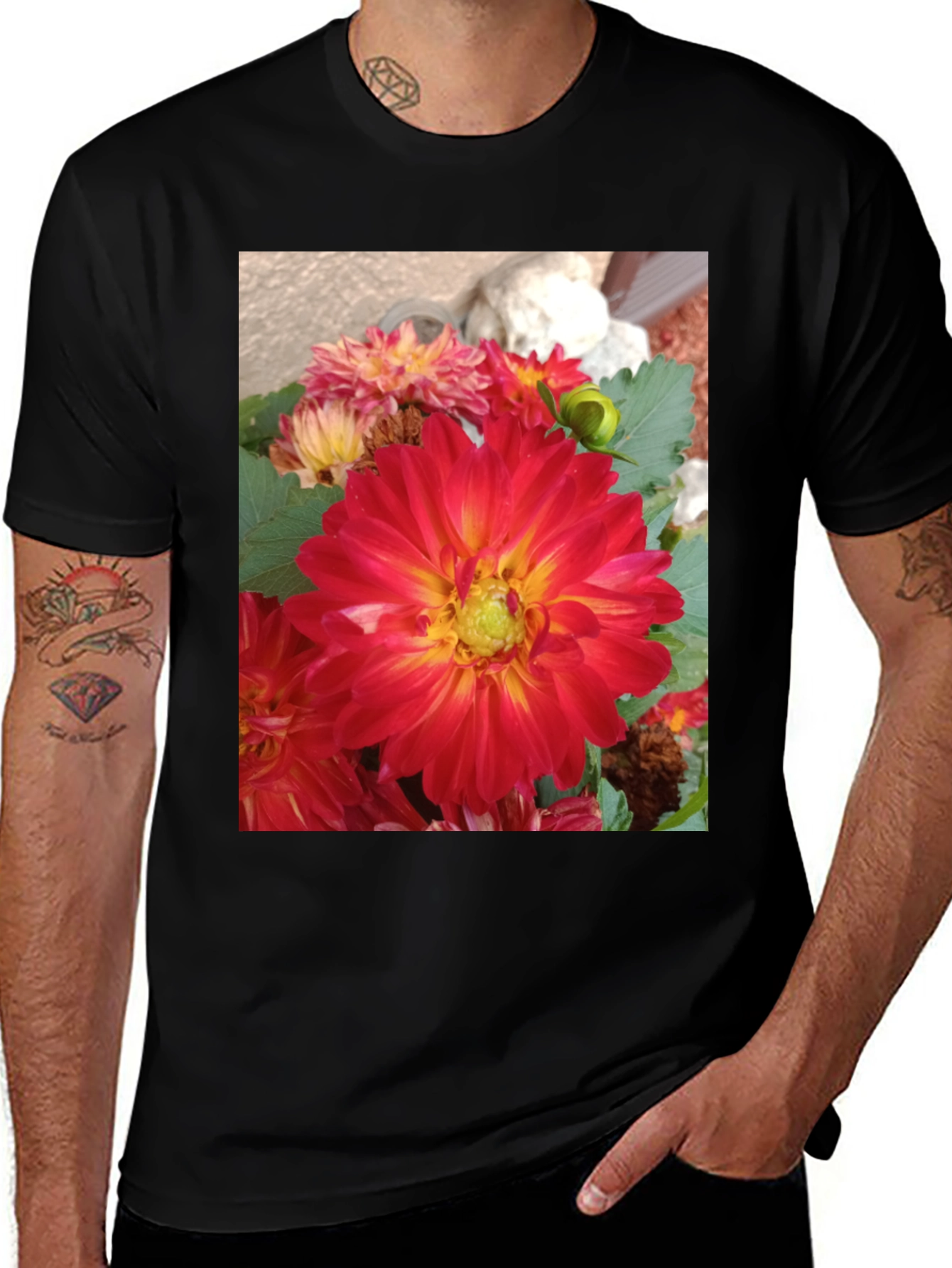 Variant 15 of Floral Print Black Tee