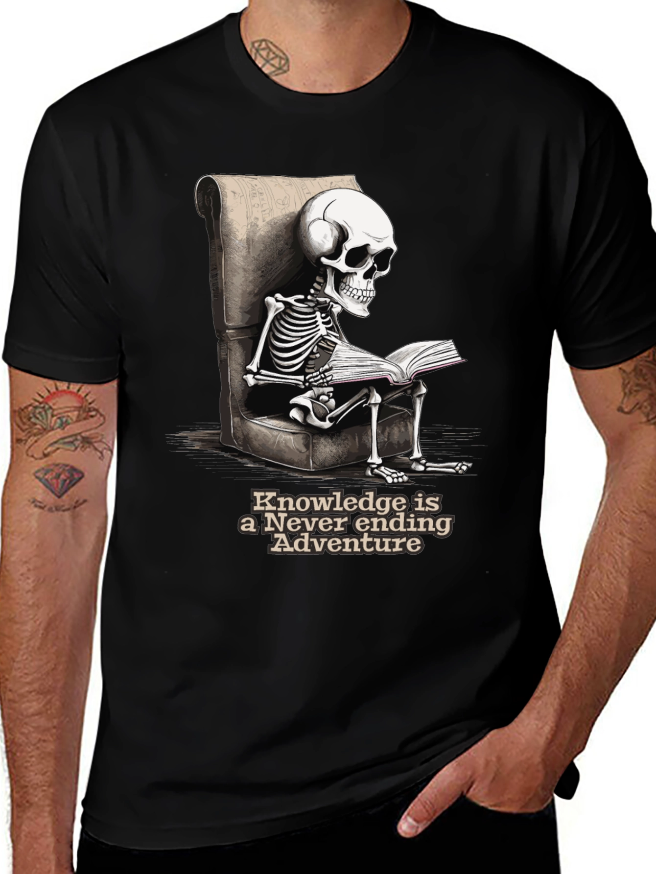 Knowledge Adventure T-Shirt: Skeleton Reader