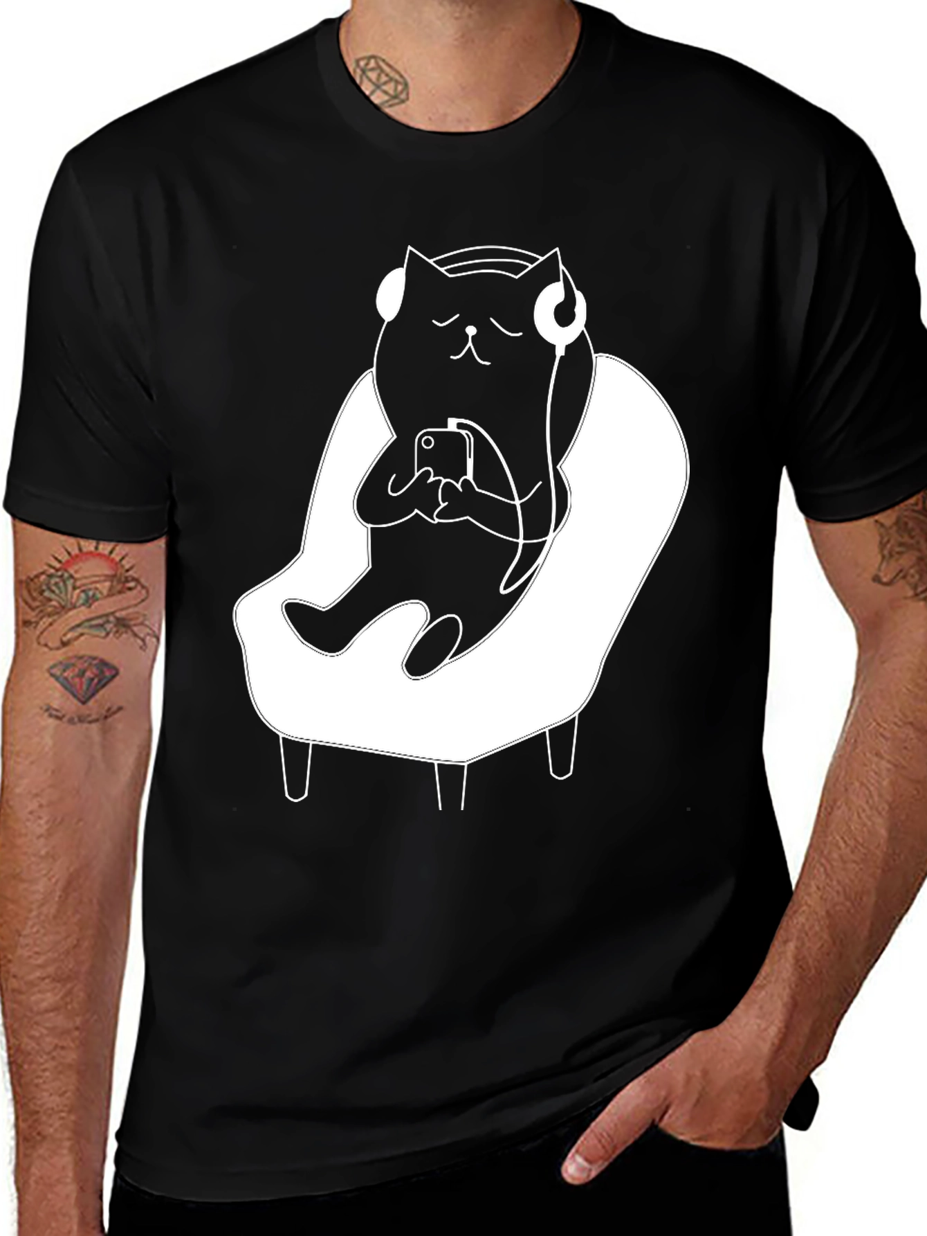 Variant 3 of Relaxed Cat Listening to Music T-Shirt