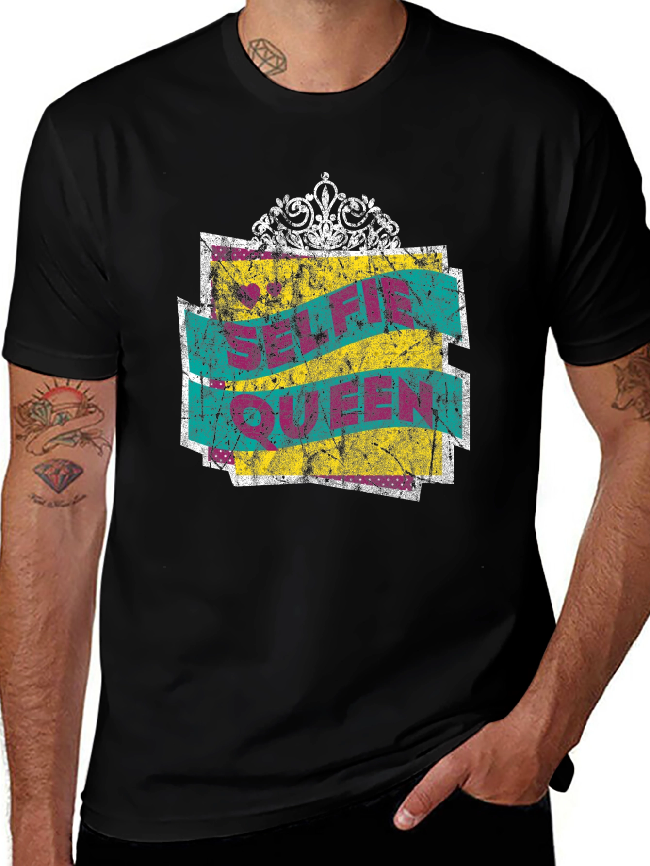 Variant 7 of Selfie Queen Crown Graphic T-Shirt