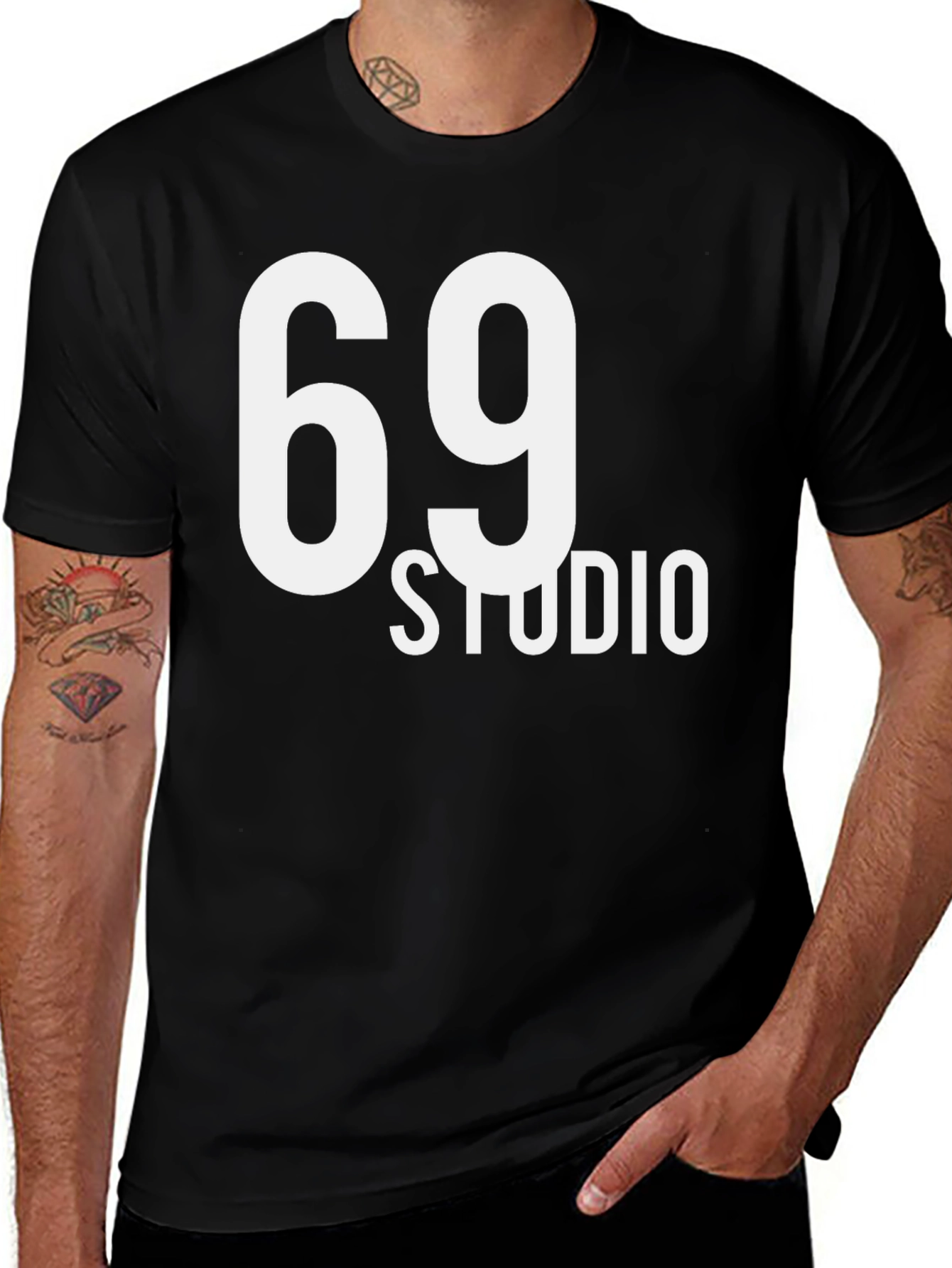 Variant 15 of 69 Studio Graphic T-Shirt - Men's Black Tee