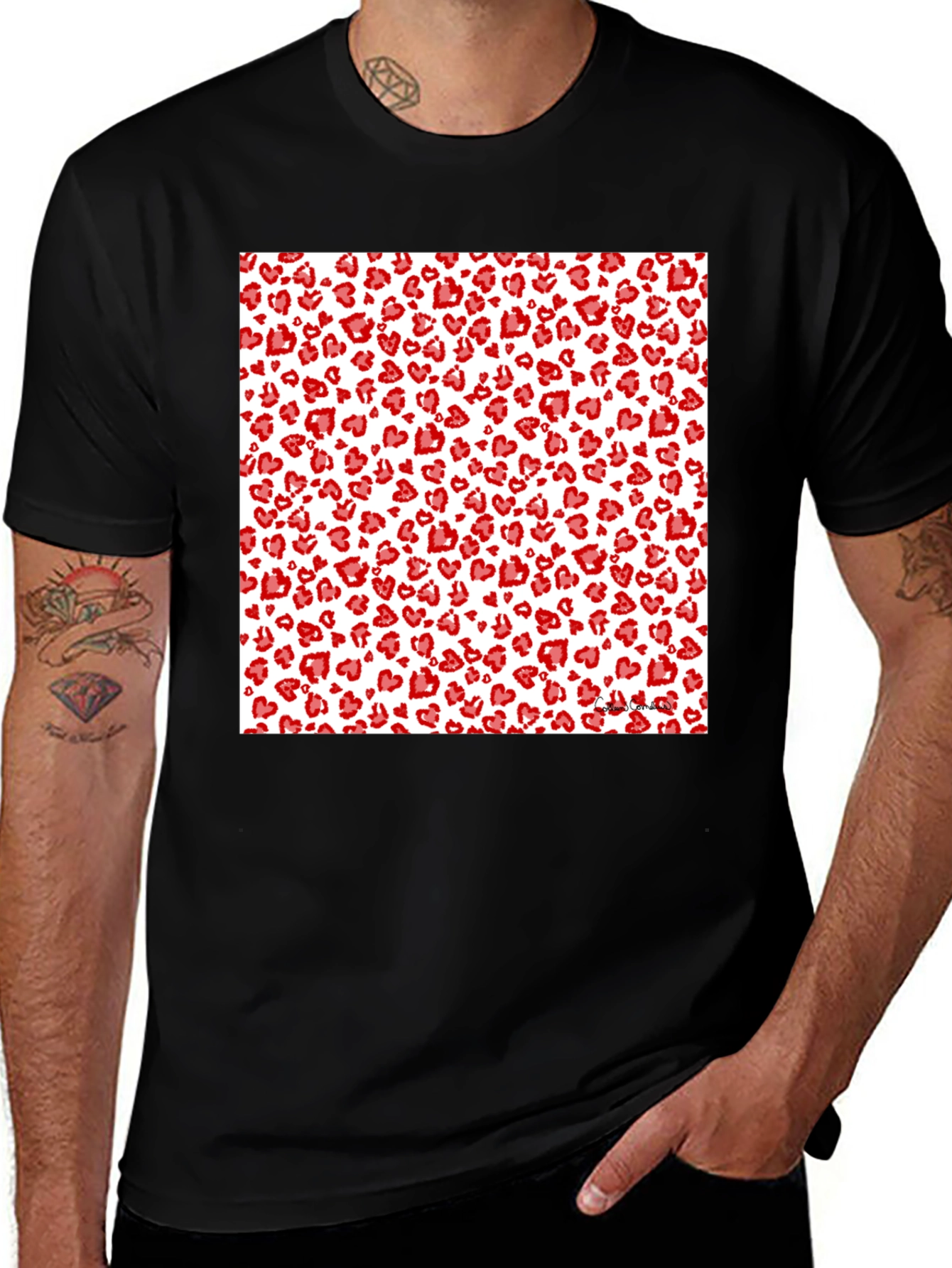 Variant 19 of Red Heart Pattern Black T-Shirt
