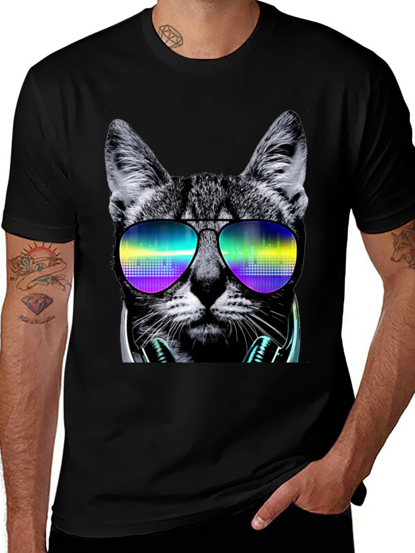 Variant 22 of Cool Cat T-Shirt with Sunglasses & Headphones - Black