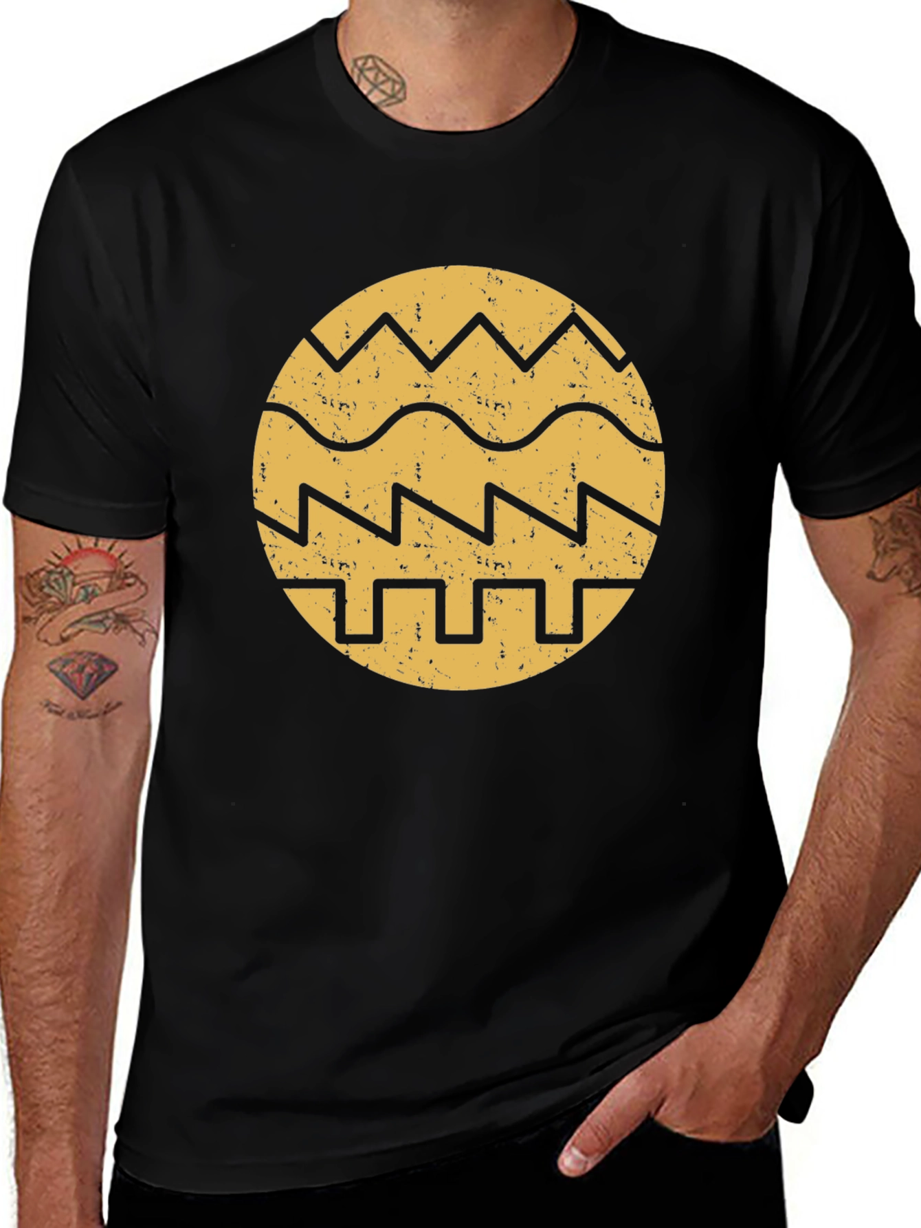 Variant 9 of Geometric Circle Graphic T-Shirt - Black