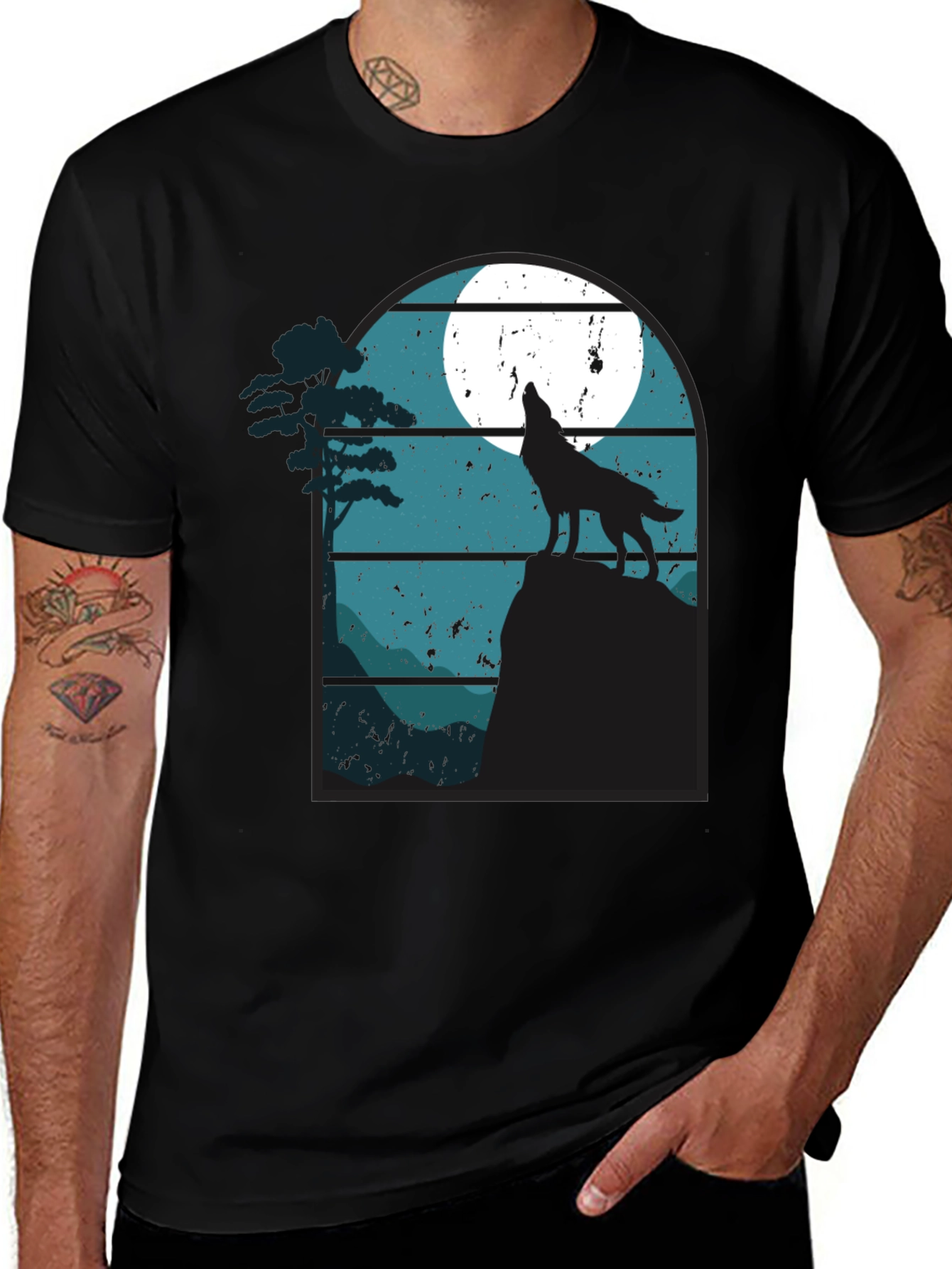 Variant 27 of Wolf Howling at Moon Graphic T-Shirt