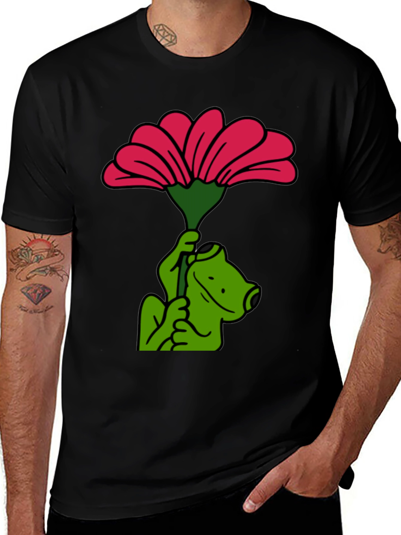 Variant 4 of Frog with Flower Graphic T-Shirt