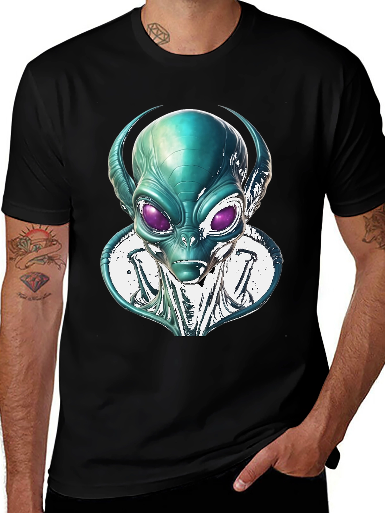 Variant 17 of Alien Graphic Tee - Out of This World Style