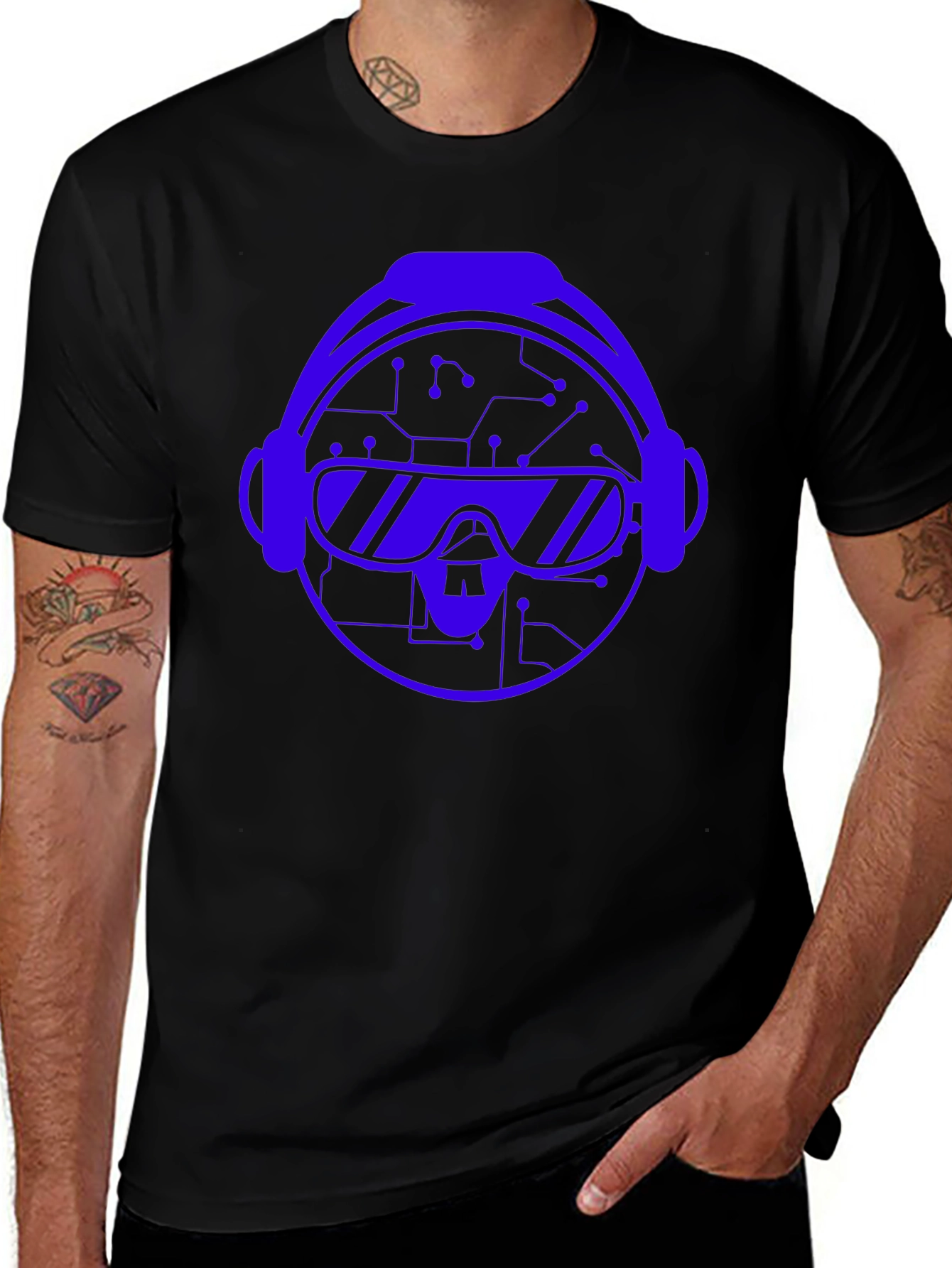 Variant 5 of VR Headset Graphic T-Shirt - Black