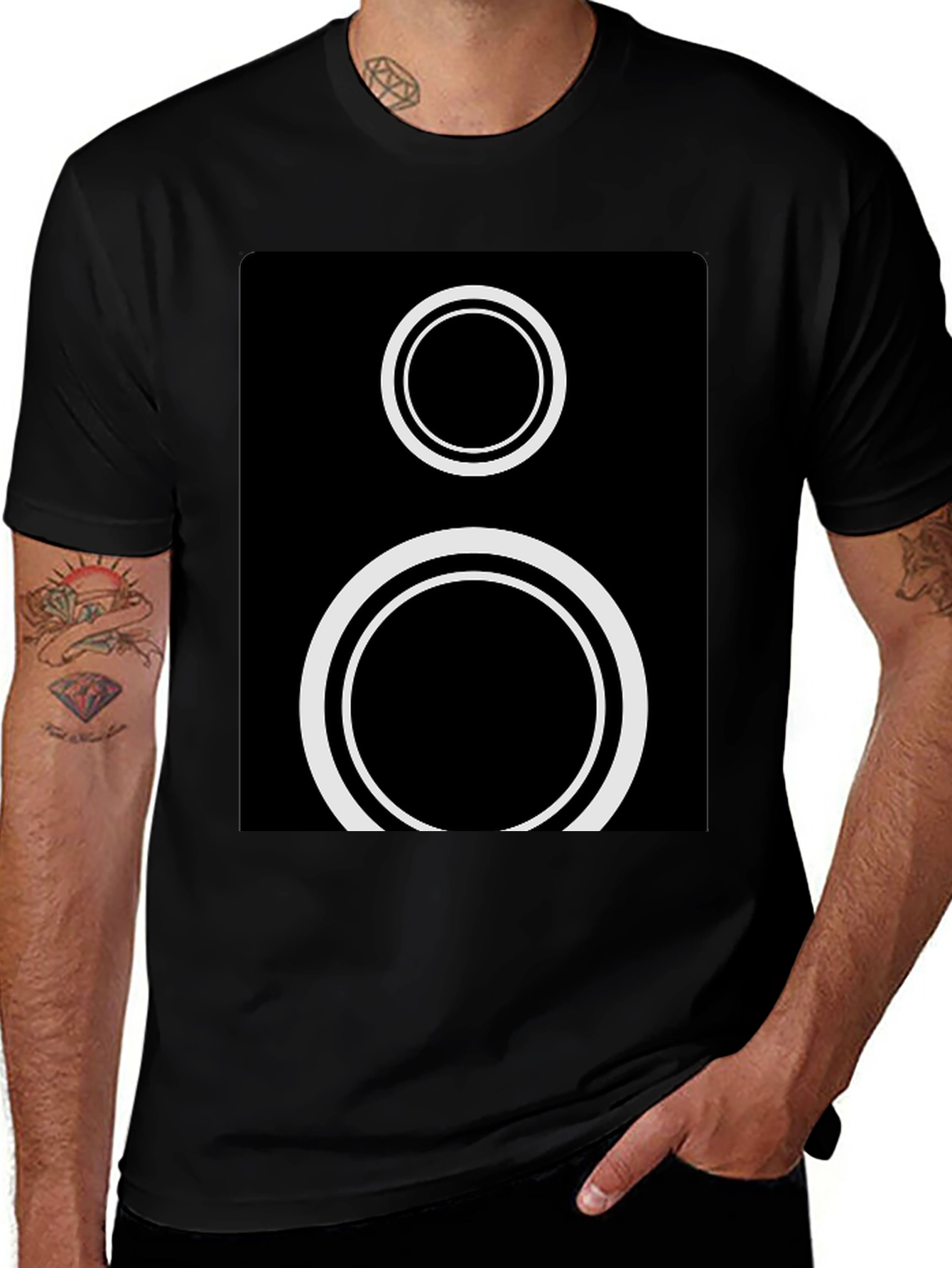 Minimalist Speaker Graphic Tee - Modern Style