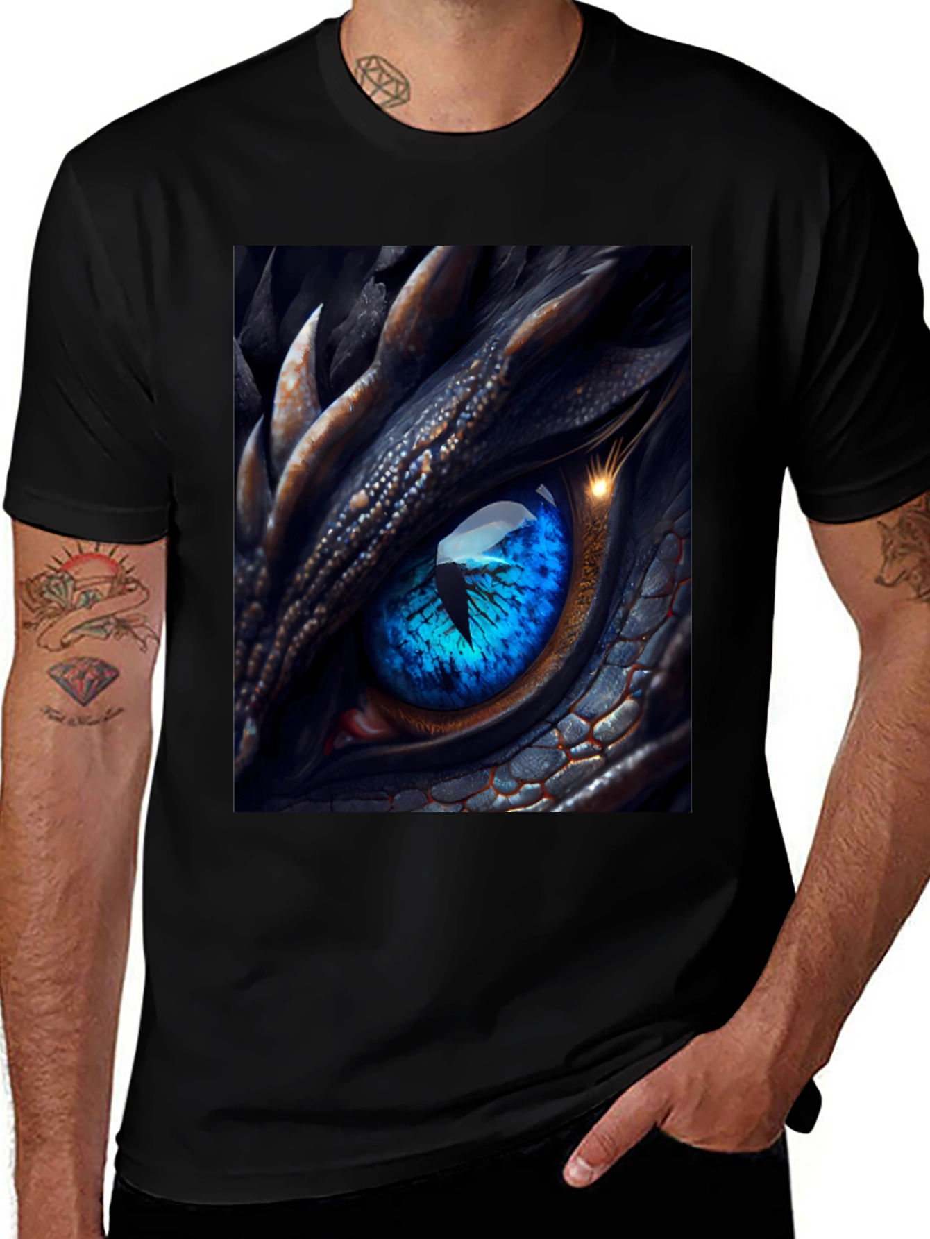 Variant 13 of Dragon Eye Graphic T-Shirt - Men's Black Tee