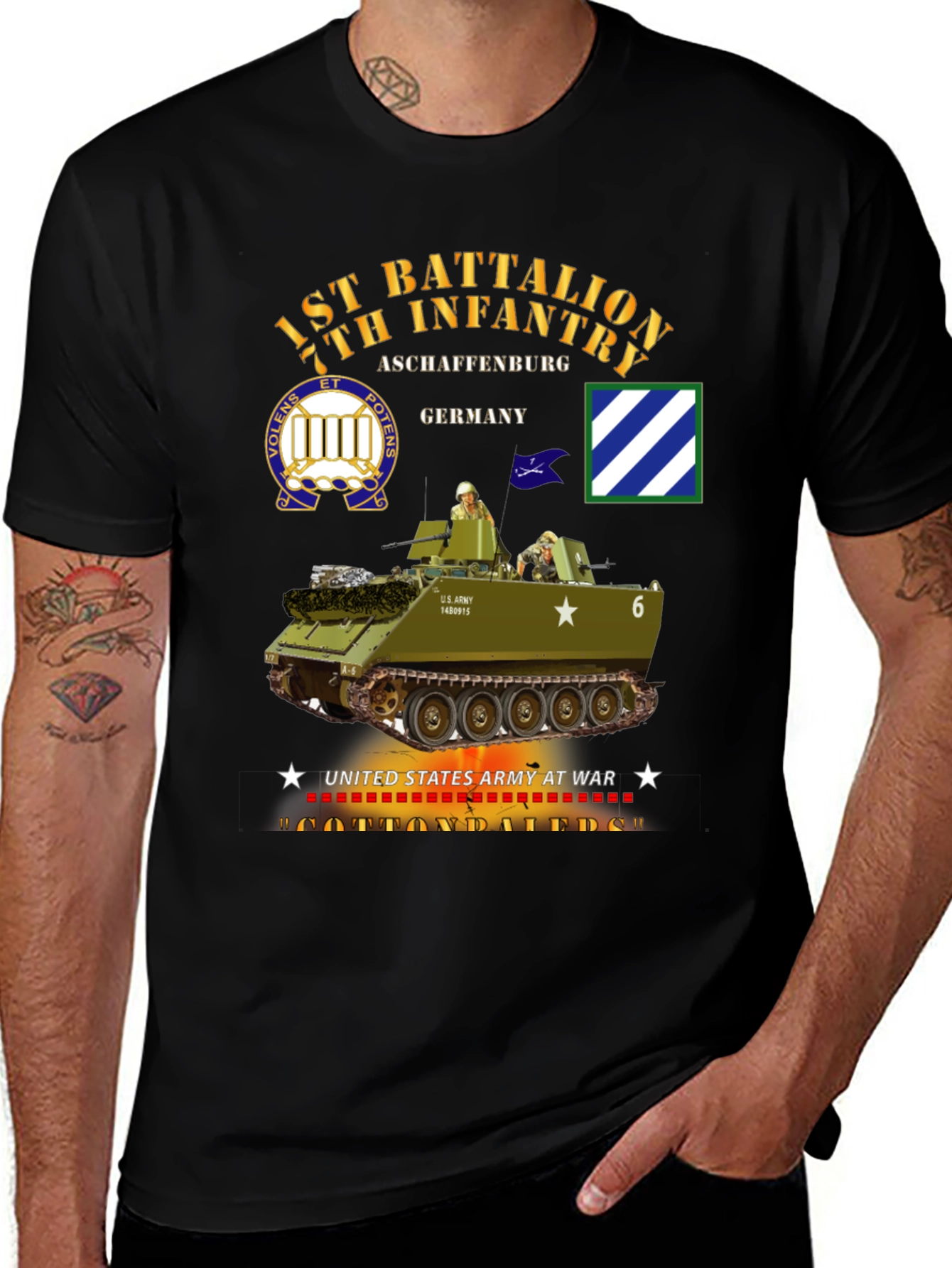 Variant 28 of 1st Battalion 7th Infantry T-Shirt