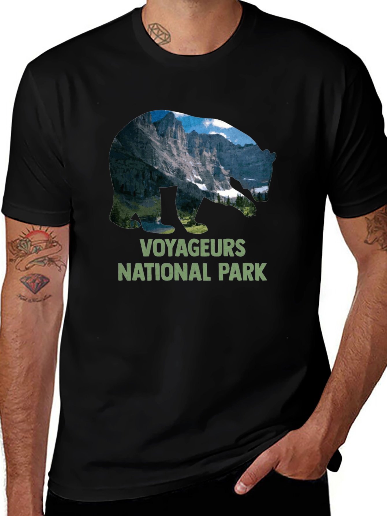 Voyageurs National Park Bear Graphic T-Shirt
