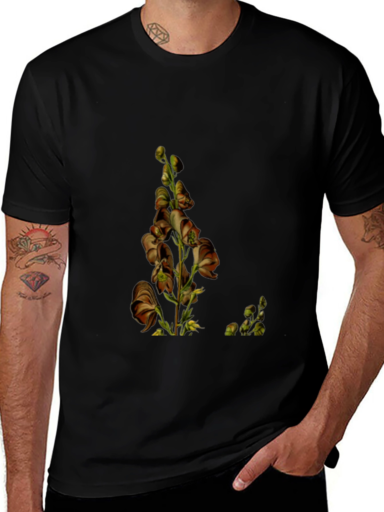 Variant 26 of Botanical Print Black T-Shirt