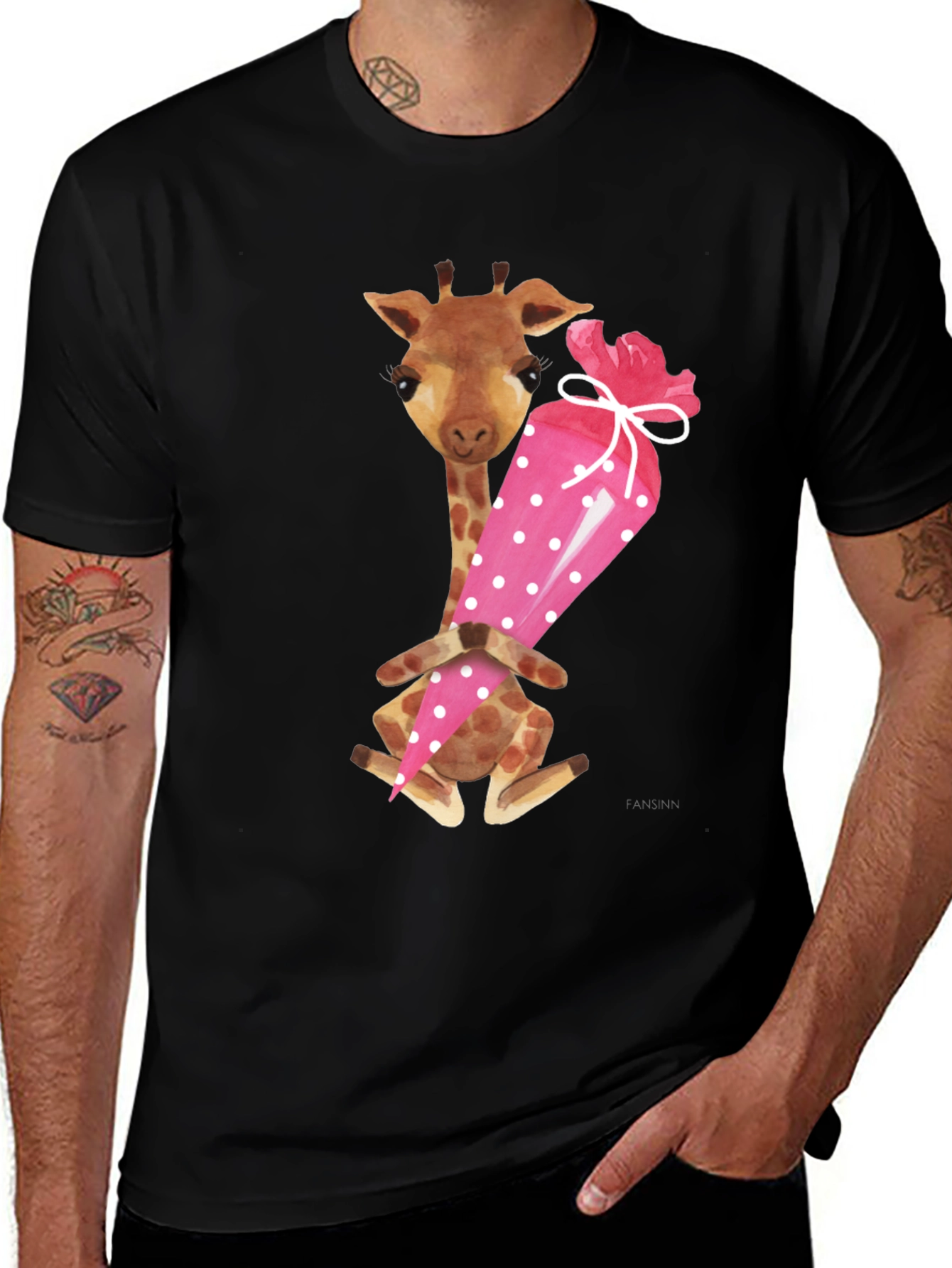 Variant 28 of Giraffe Back-to-School T-Shirt