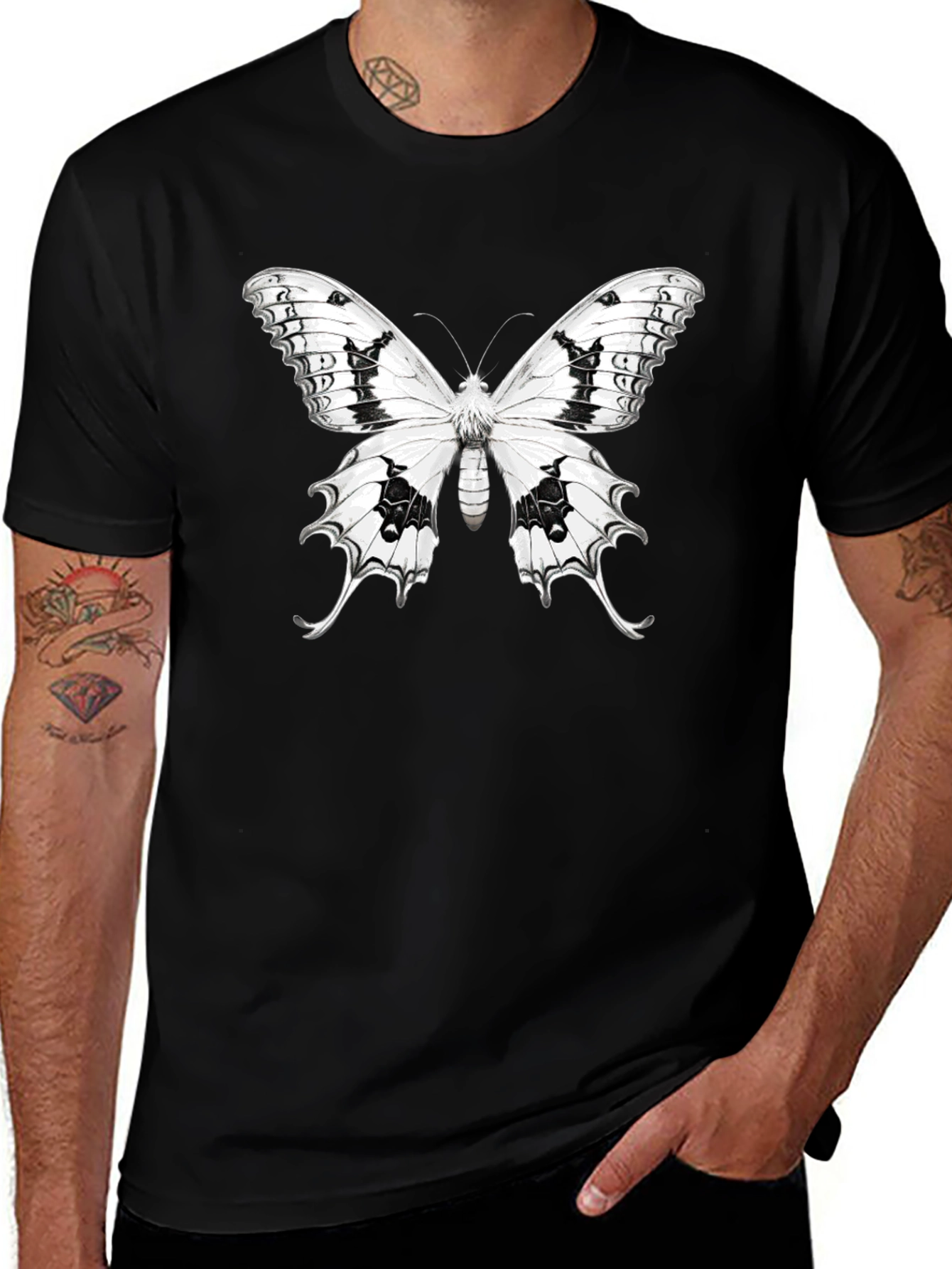 Variant 10 of Butterfly Graphic Print Black T-Shirt