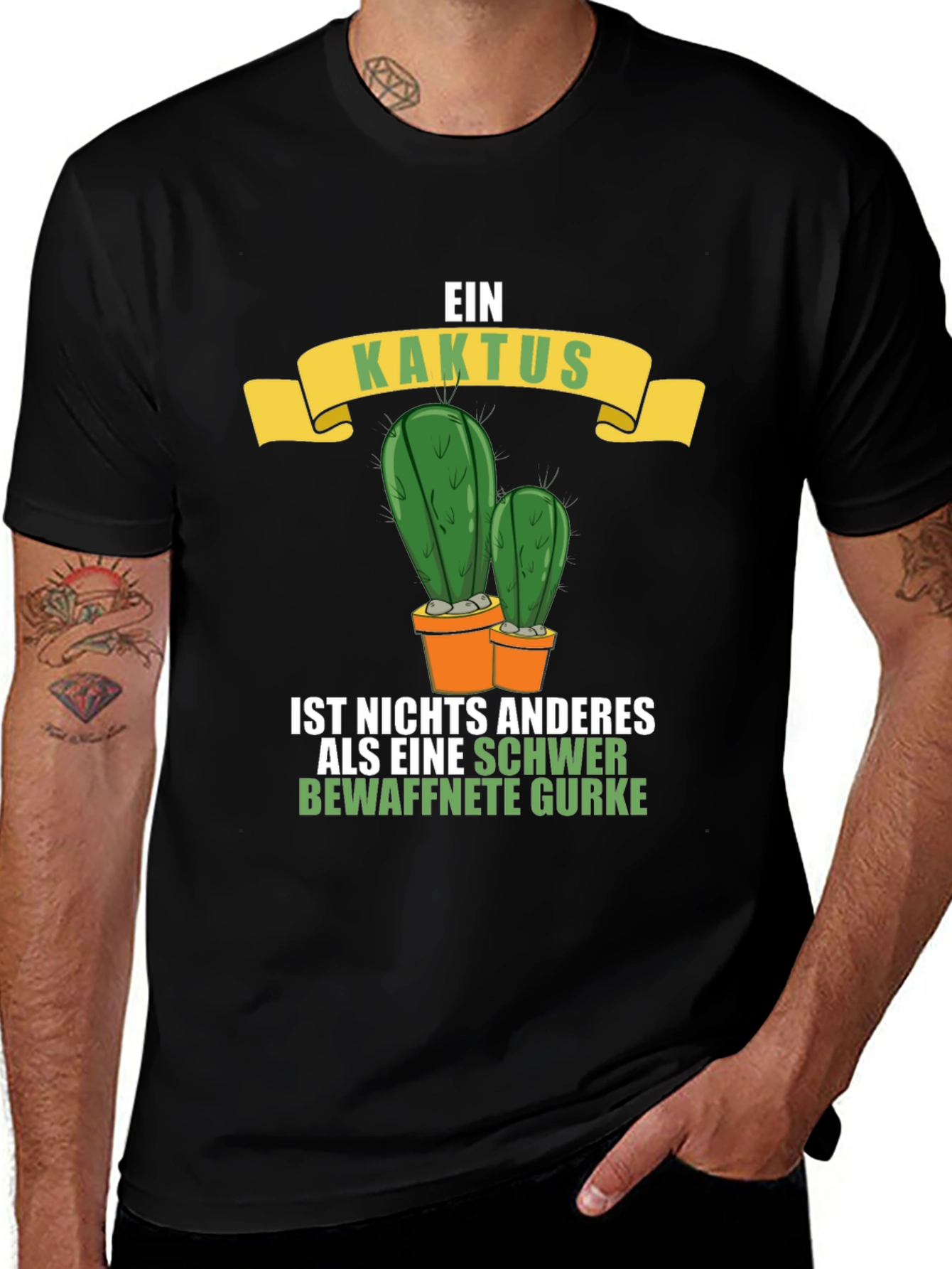 Ein Kaktus T-Shirt - Armed Cucumber Tee