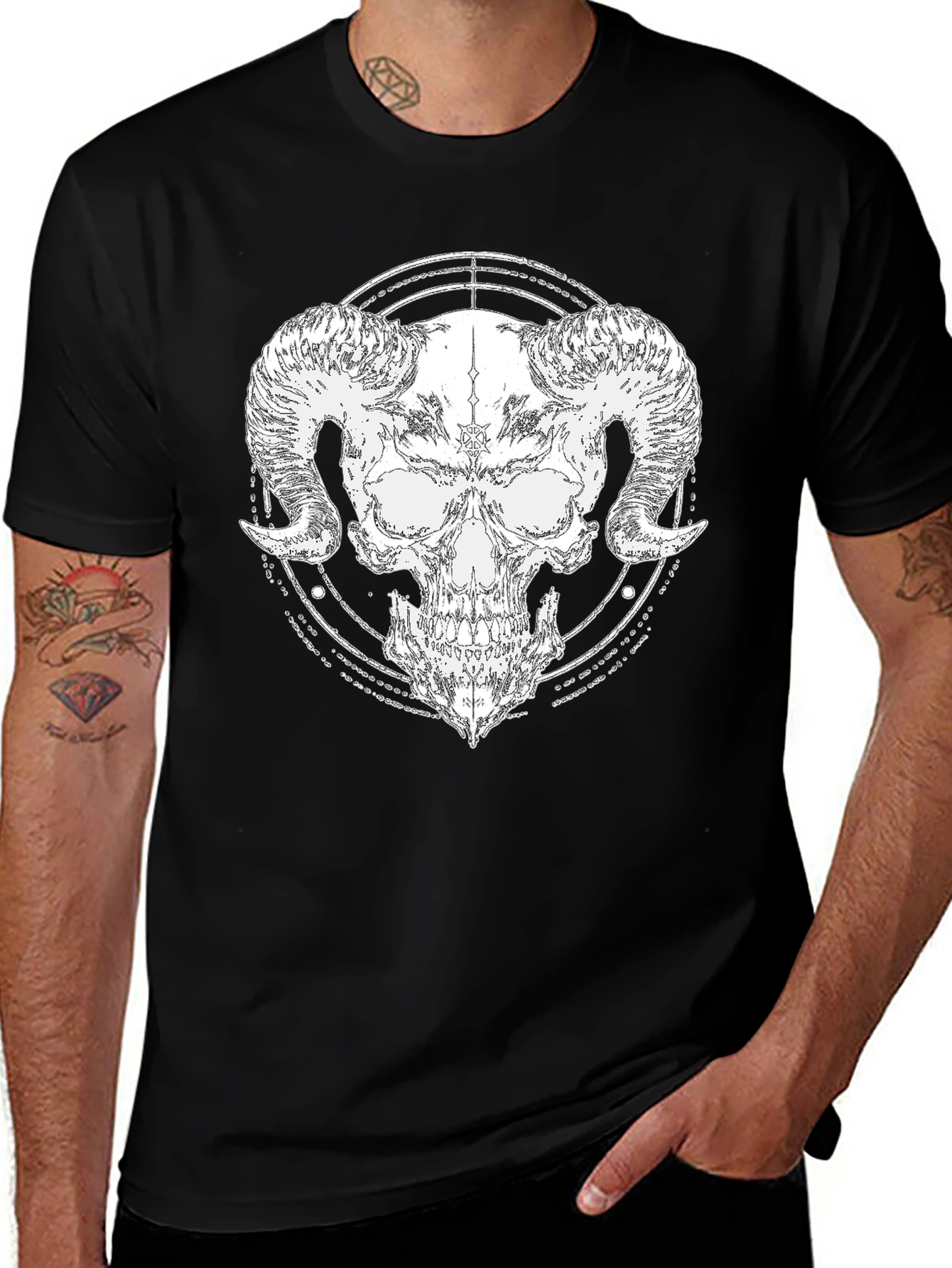 Variant 20 of Skull Horn Graphic Black T-Shirt