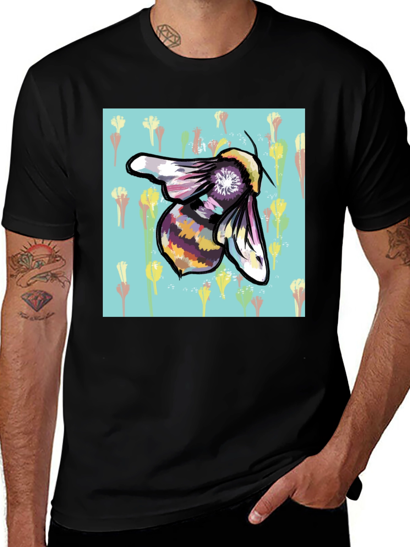 Variant 30 of Bee Graphic Print Black T-Shirt