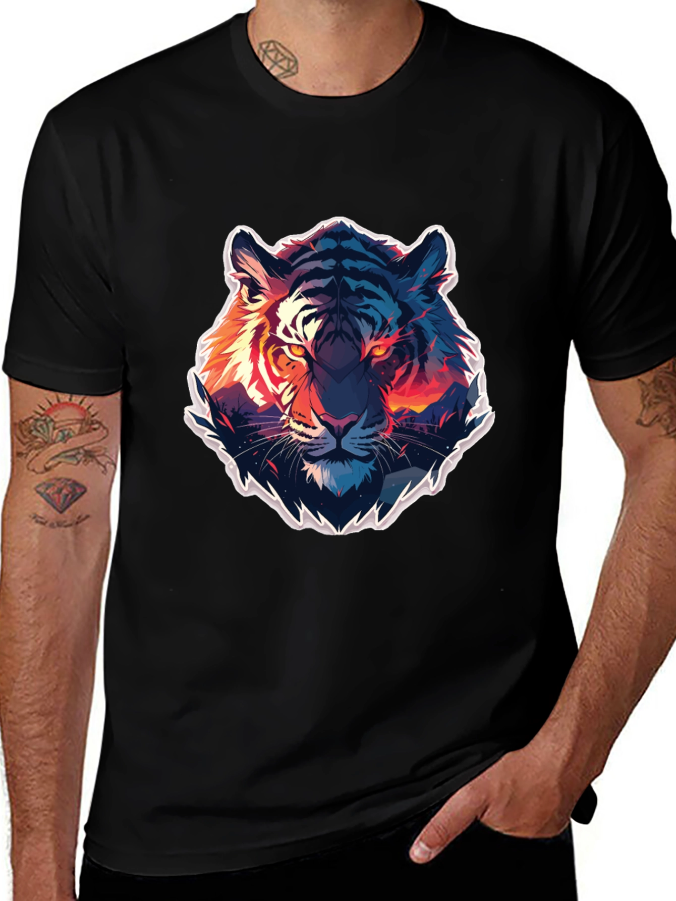Variant 17 of Tiger Graphic Print Crew Neck T-Shirt
