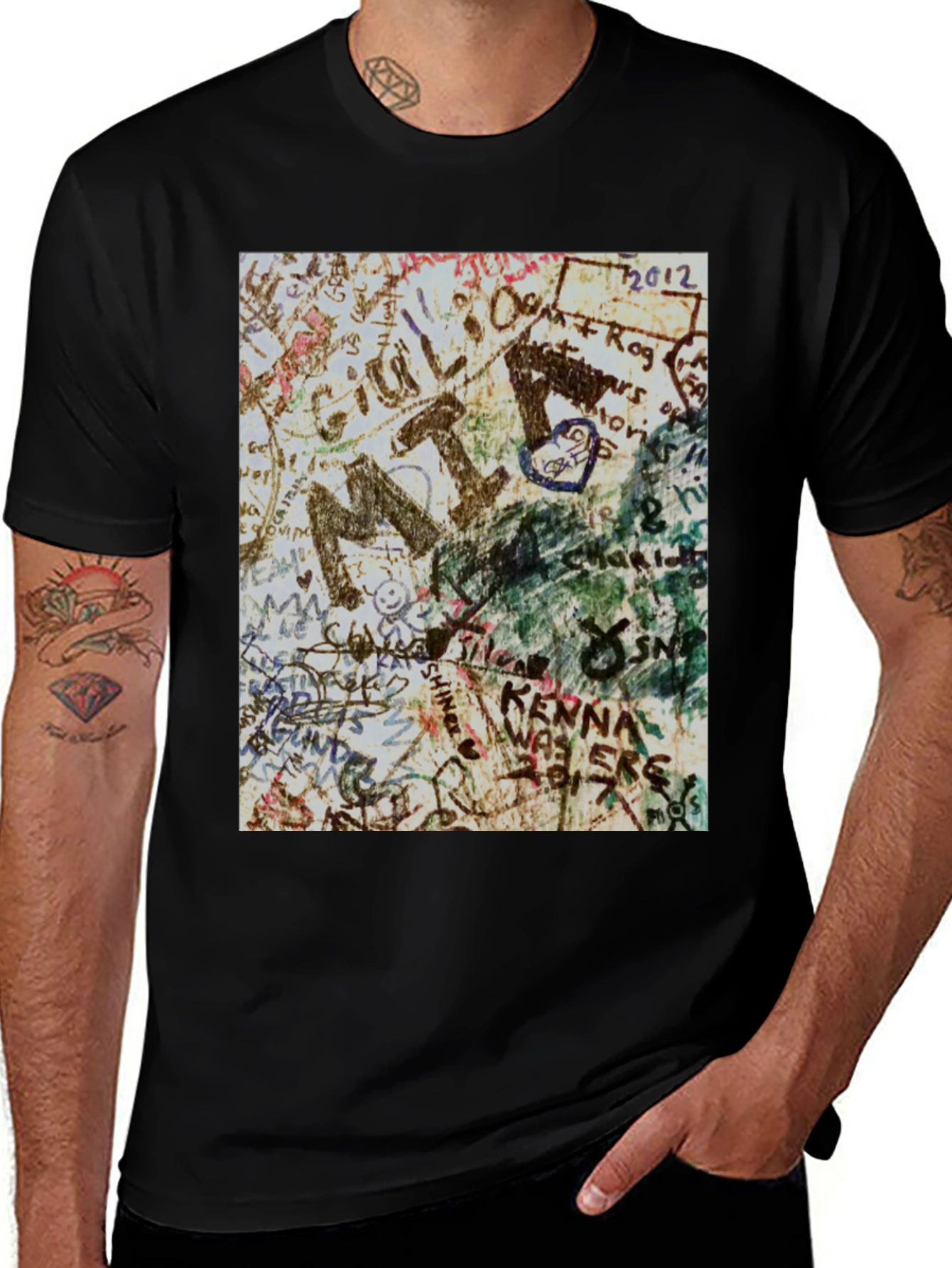 Variant 5 of Graffiti Art T-Shirt - Unique Design