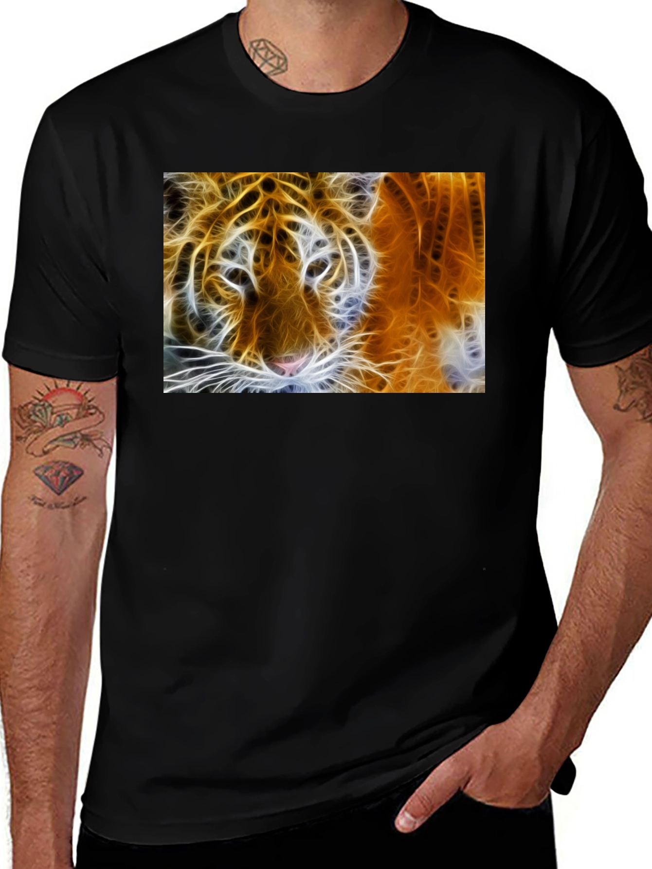 Variant 3 of Tiger Graphic Print Black T-Shirt