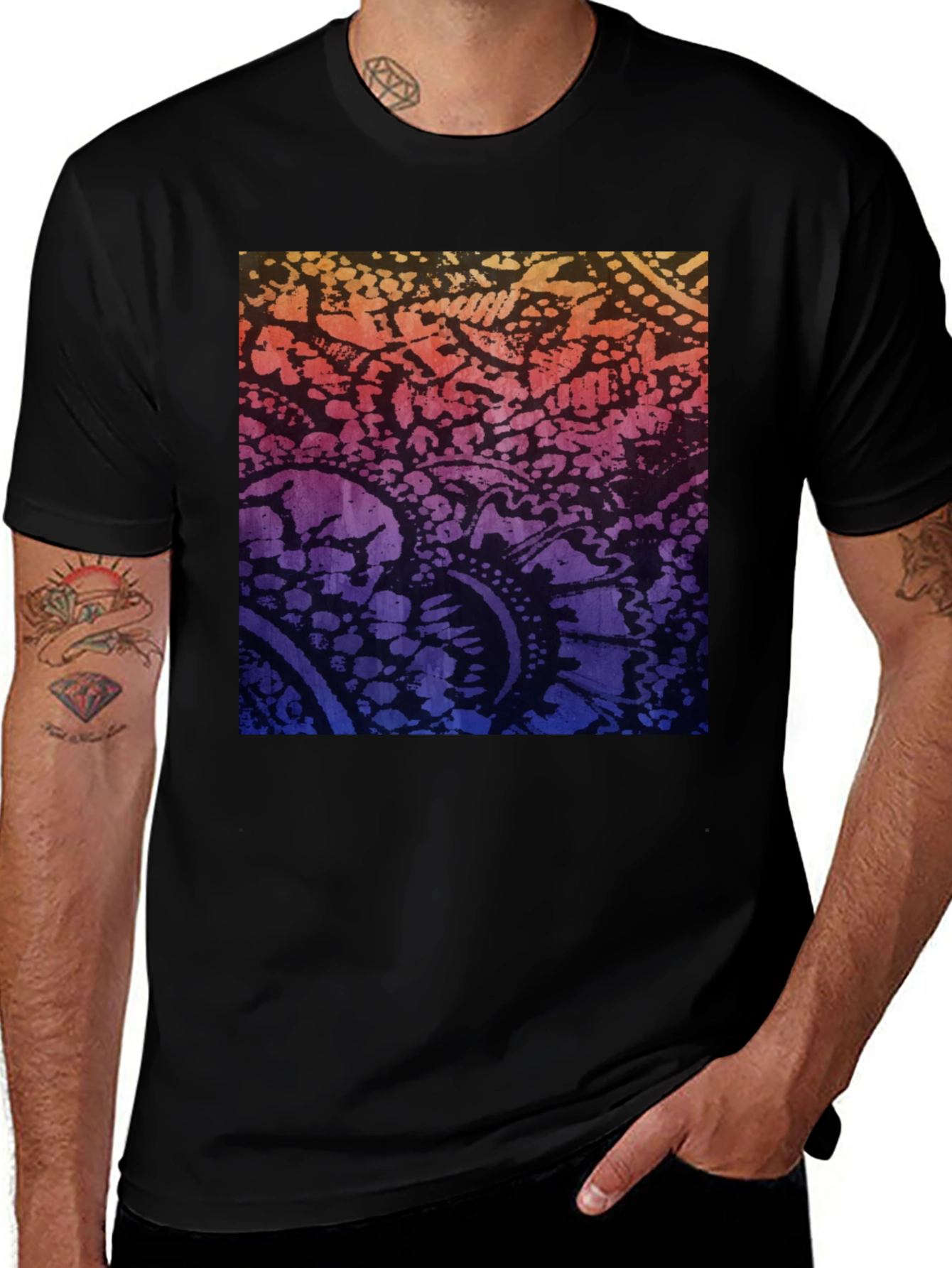 Variant 25 of Gradient Paisley Print Black T-Shirt