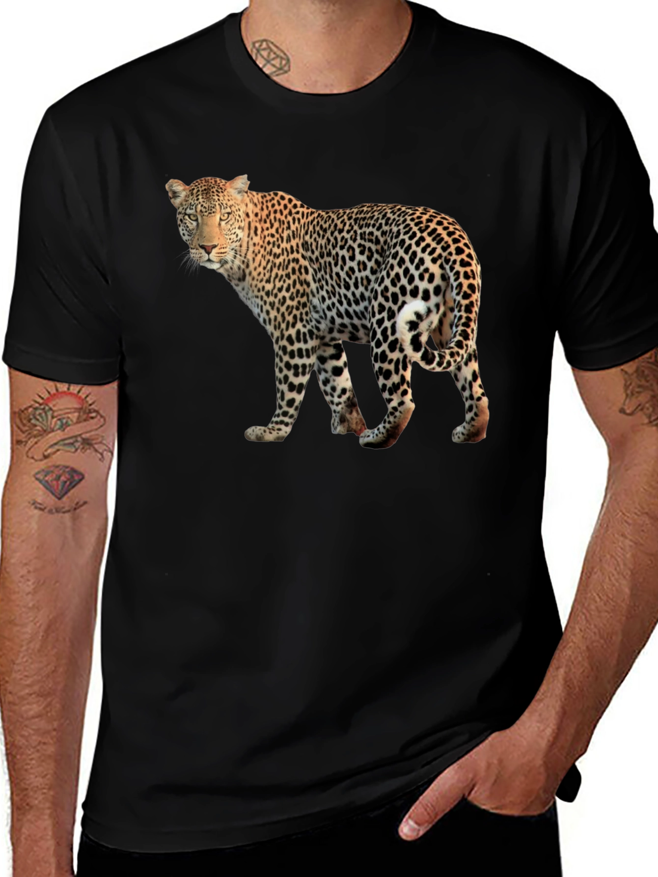 Variant 24 of Leopard Graphic Print Black T-Shirt