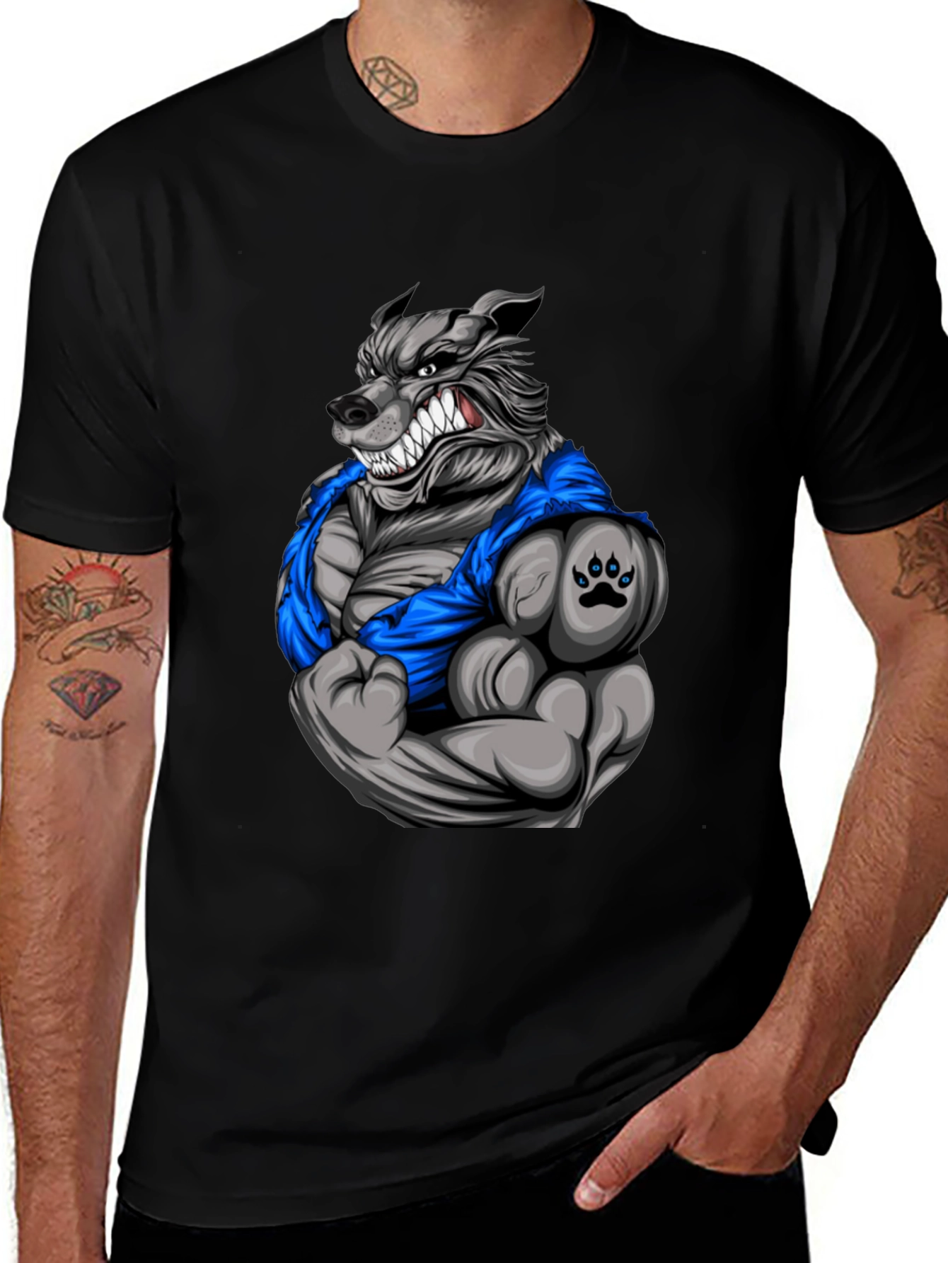 Variant 27 of Men's Black T-Shirt with Wolf Graphic